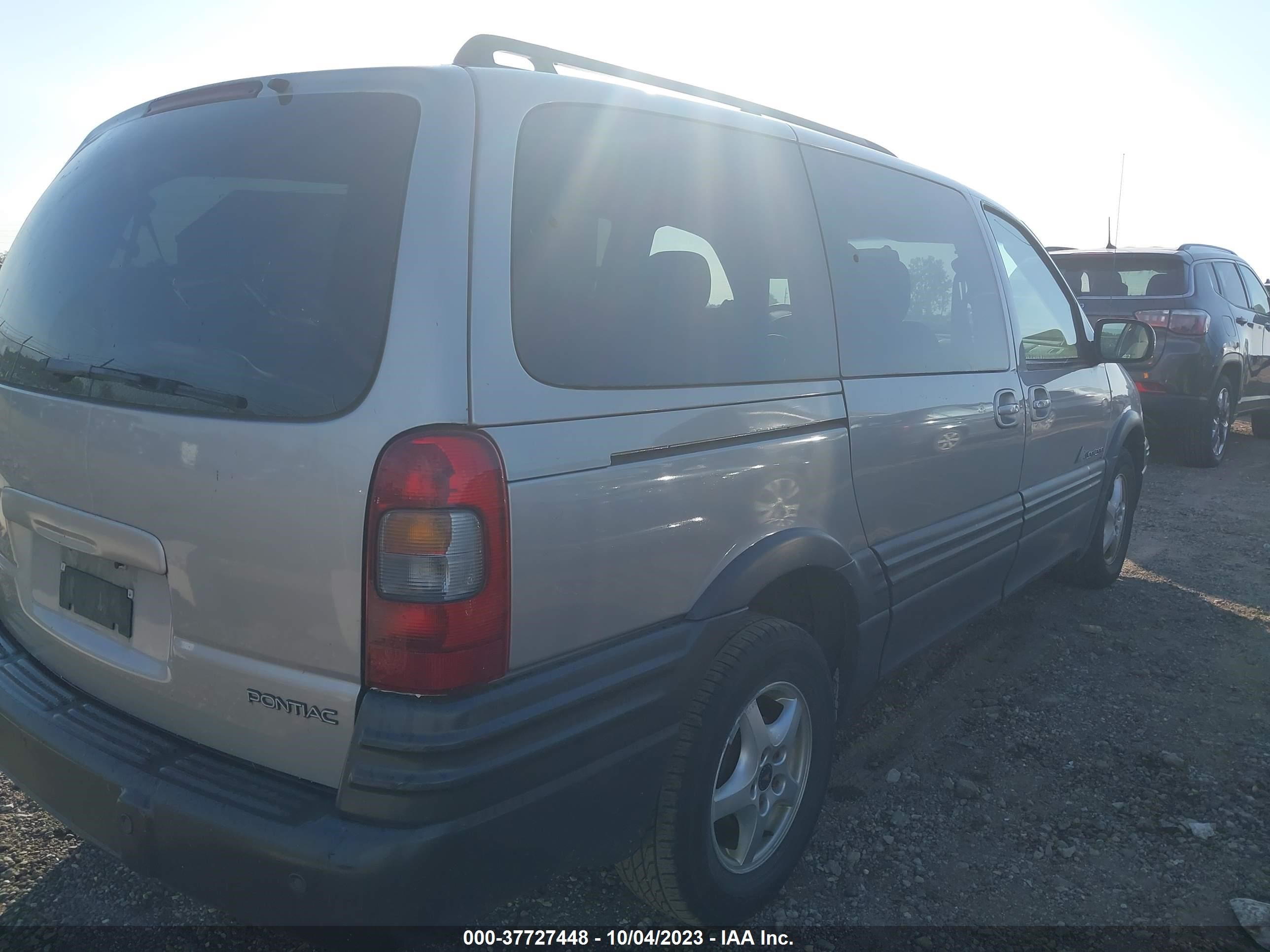 Photo 3 VIN: 1GMDV23E35D108002 - PONTIAC MONTANA 