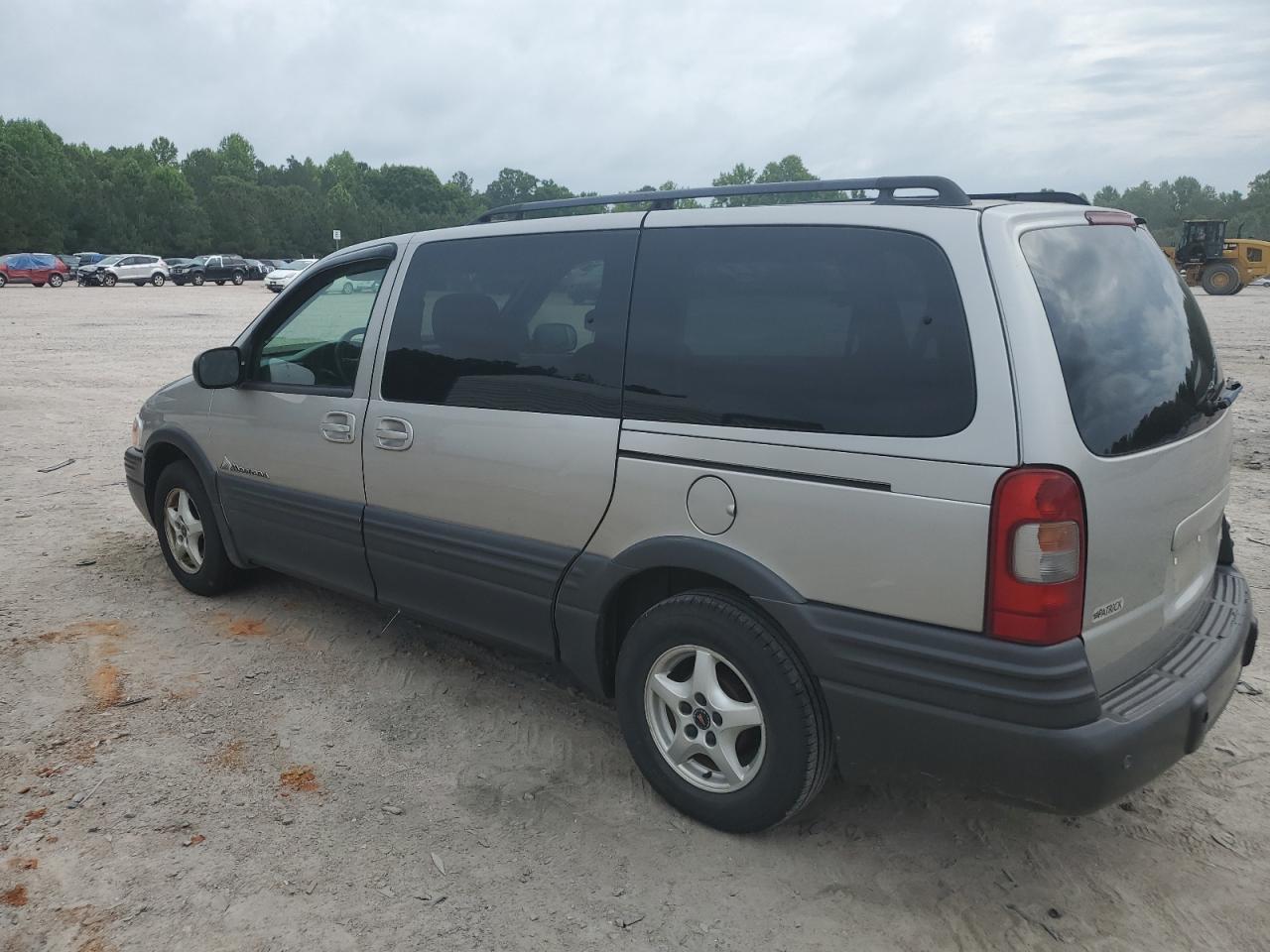 Photo 1 VIN: 1GMDV33E55D136695 - PONTIAC MONTANA 