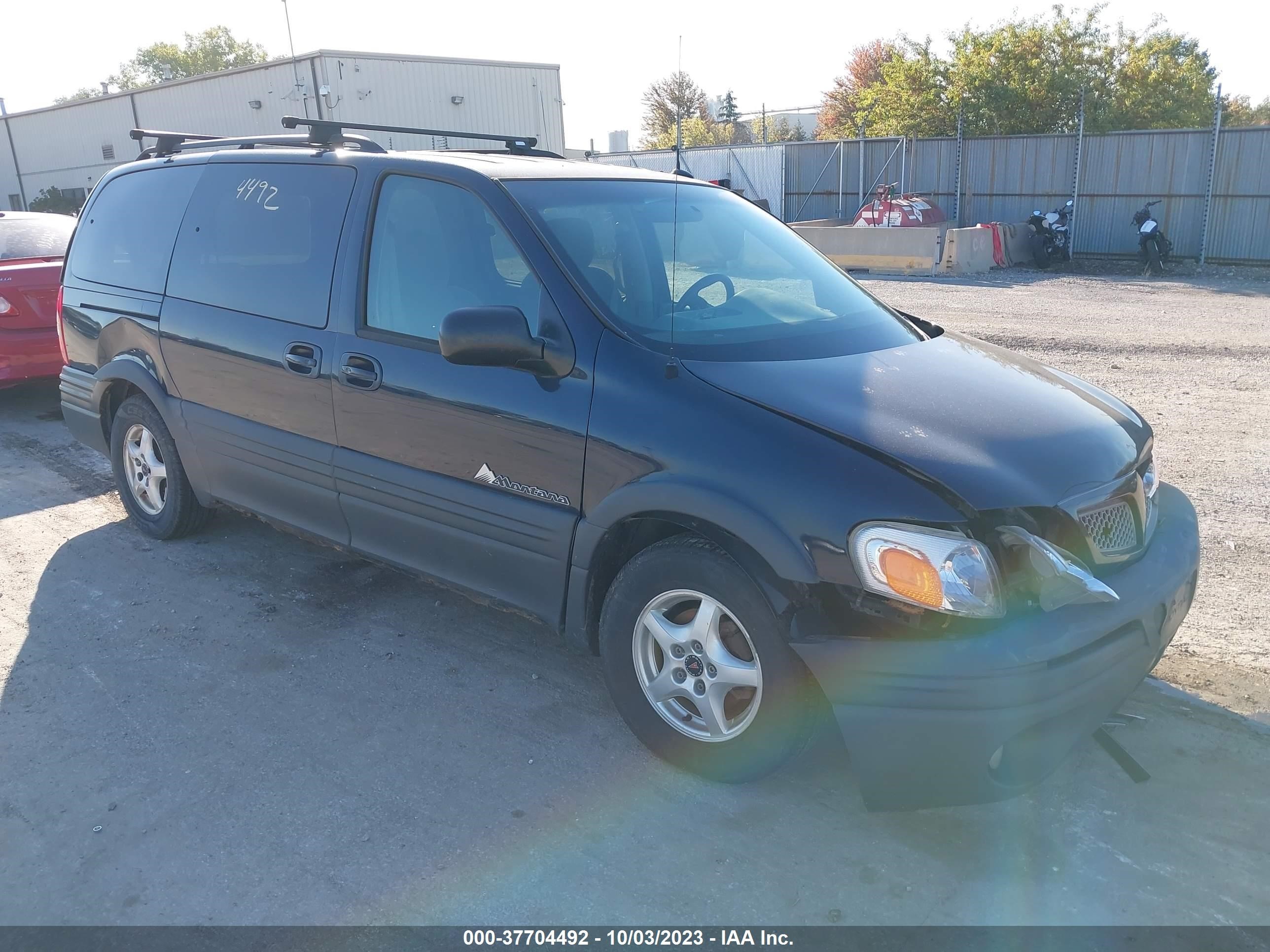 Photo 0 VIN: 1GMDV33EX5D104812 - PONTIAC MONTANA 