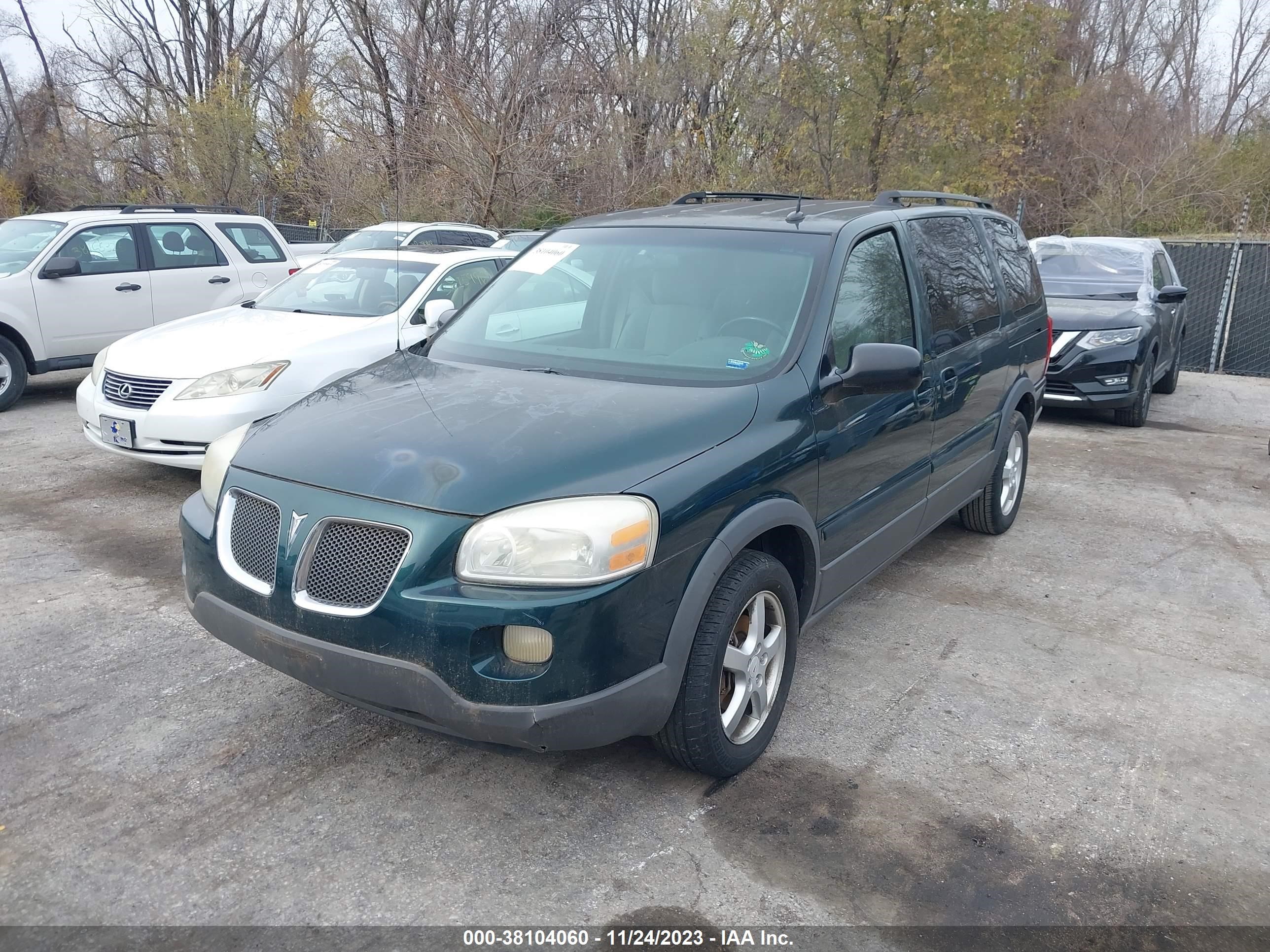 Photo 1 VIN: 1GMDV33L35D298498 - PONTIAC MONTANA 