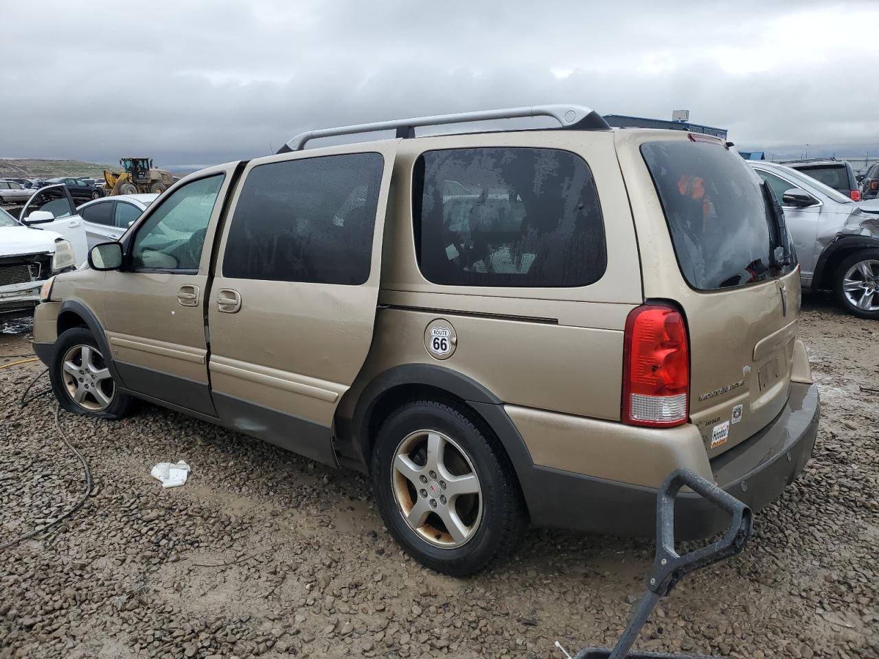 Photo 1 VIN: 1GMDV33L76D103116 - PONTIAC MONTANA 