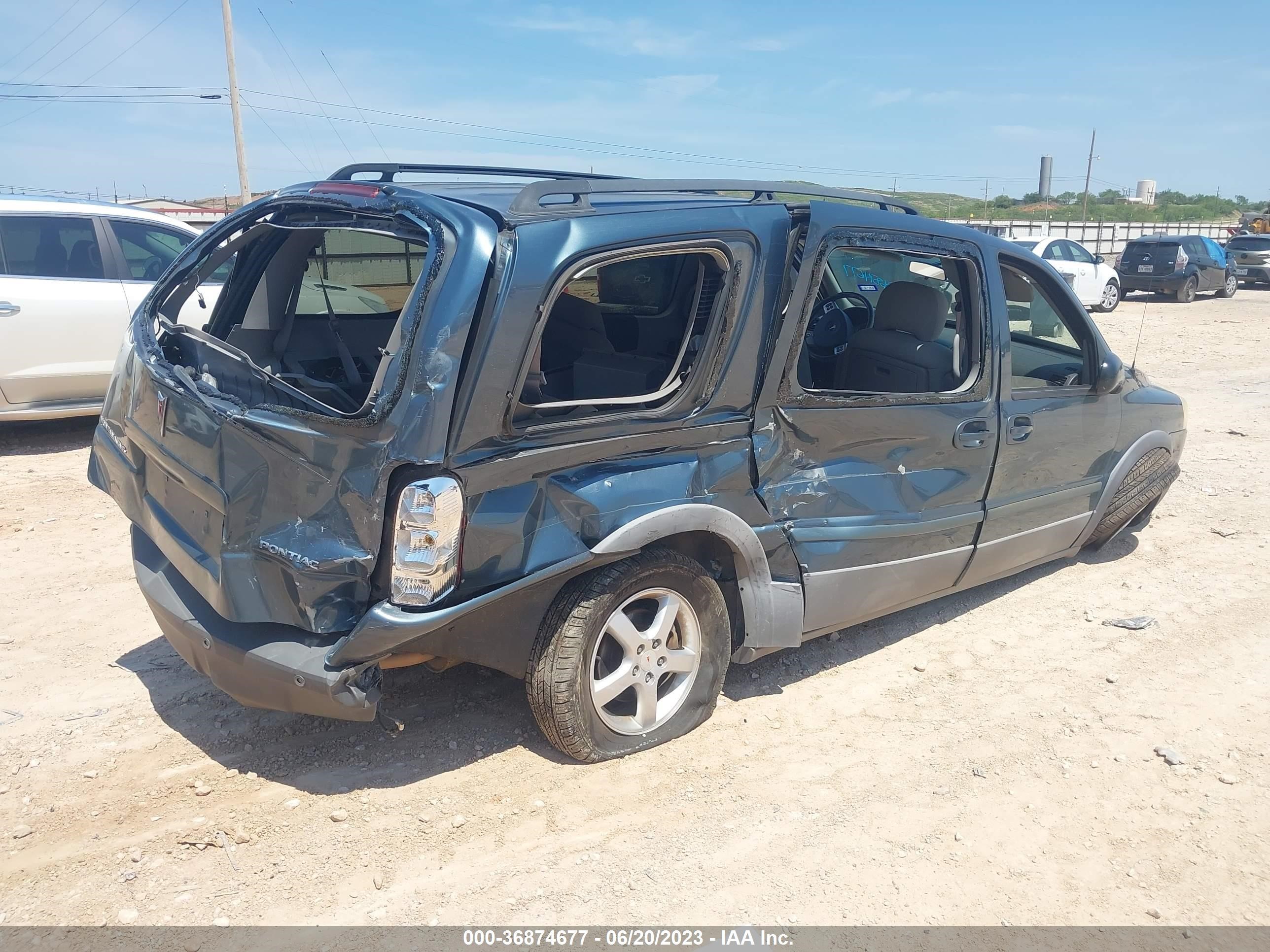 Photo 3 VIN: 1GMDV33L85D175523 - PONTIAC MONTANA 