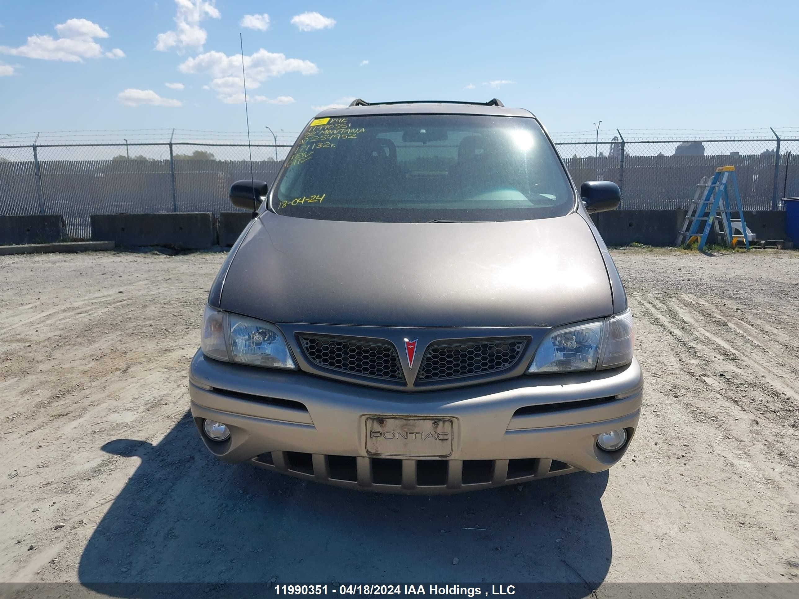 Photo 11 VIN: 1GMDX03E22D254952 - PONTIAC MONTANA 