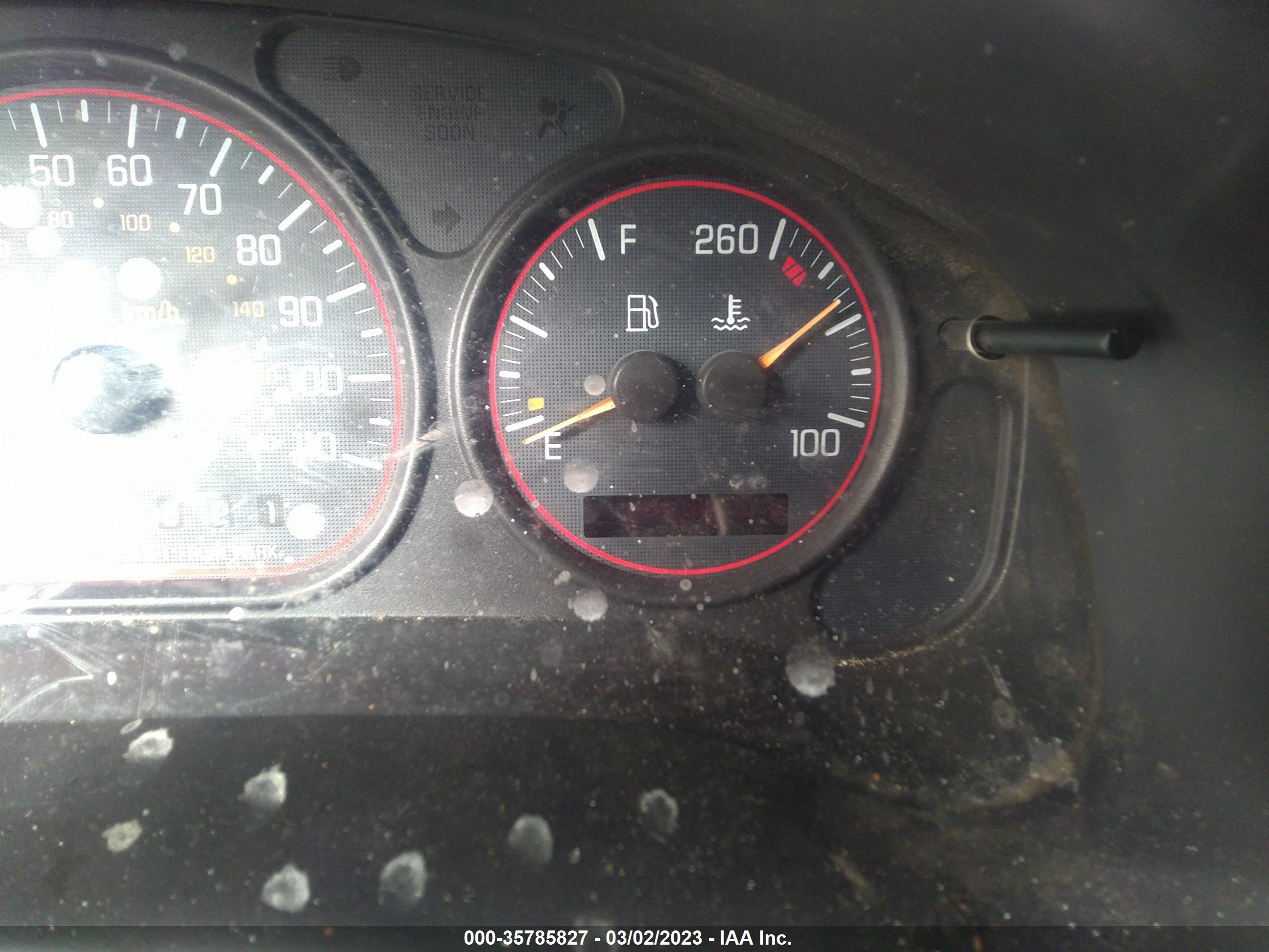 Photo 6 VIN: 1GMDX03E34D240318 - PONTIAC MONTANA 