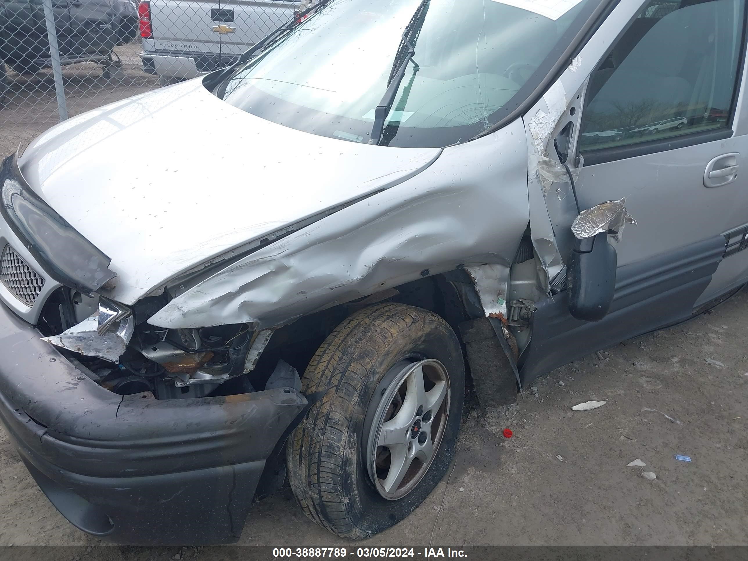 Photo 5 VIN: 1GMDX03E53D106408 - PONTIAC MONTANA 