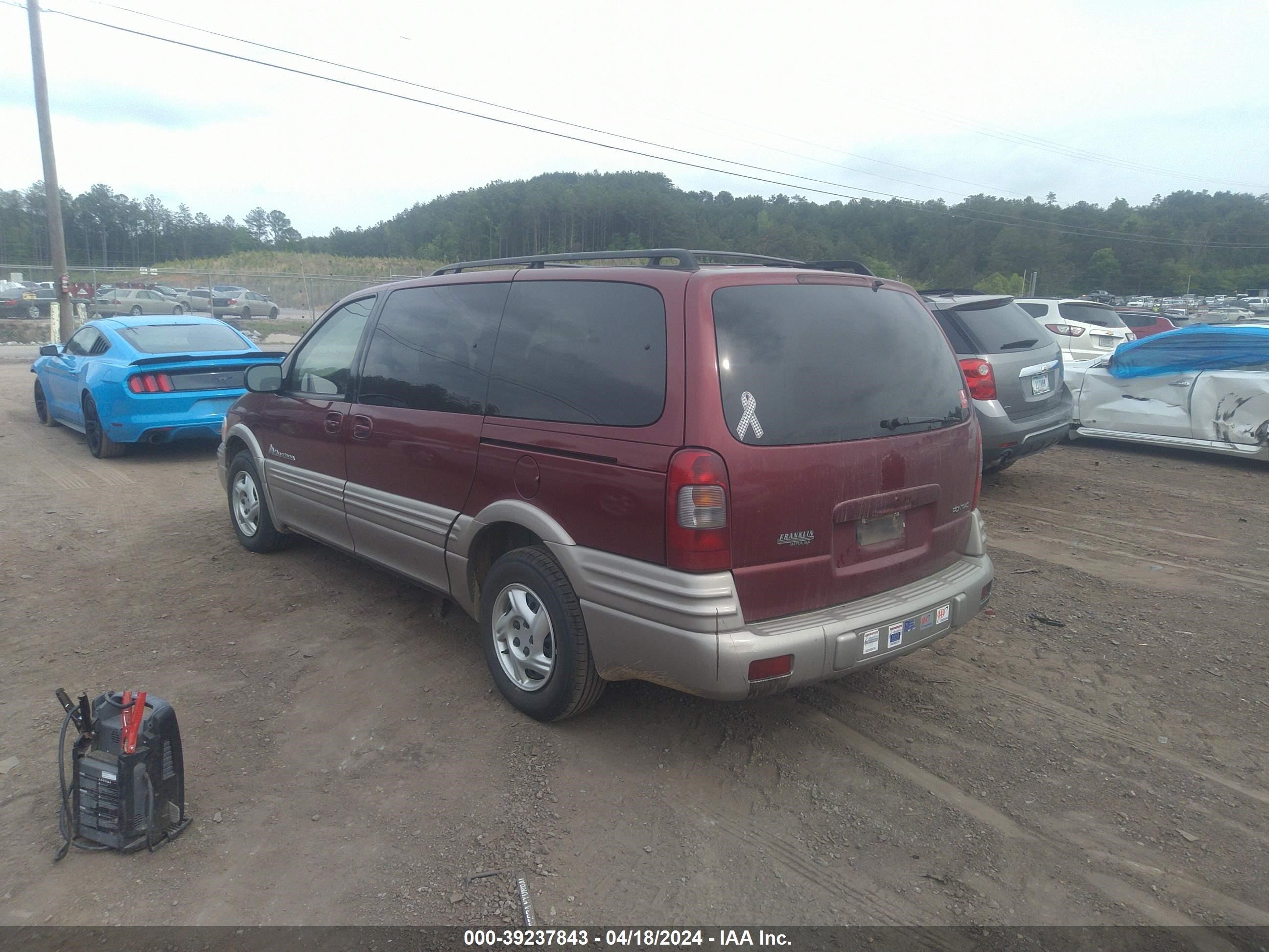 Photo 2 VIN: 1GMDX03E5XD330199 - PONTIAC MONTANA 