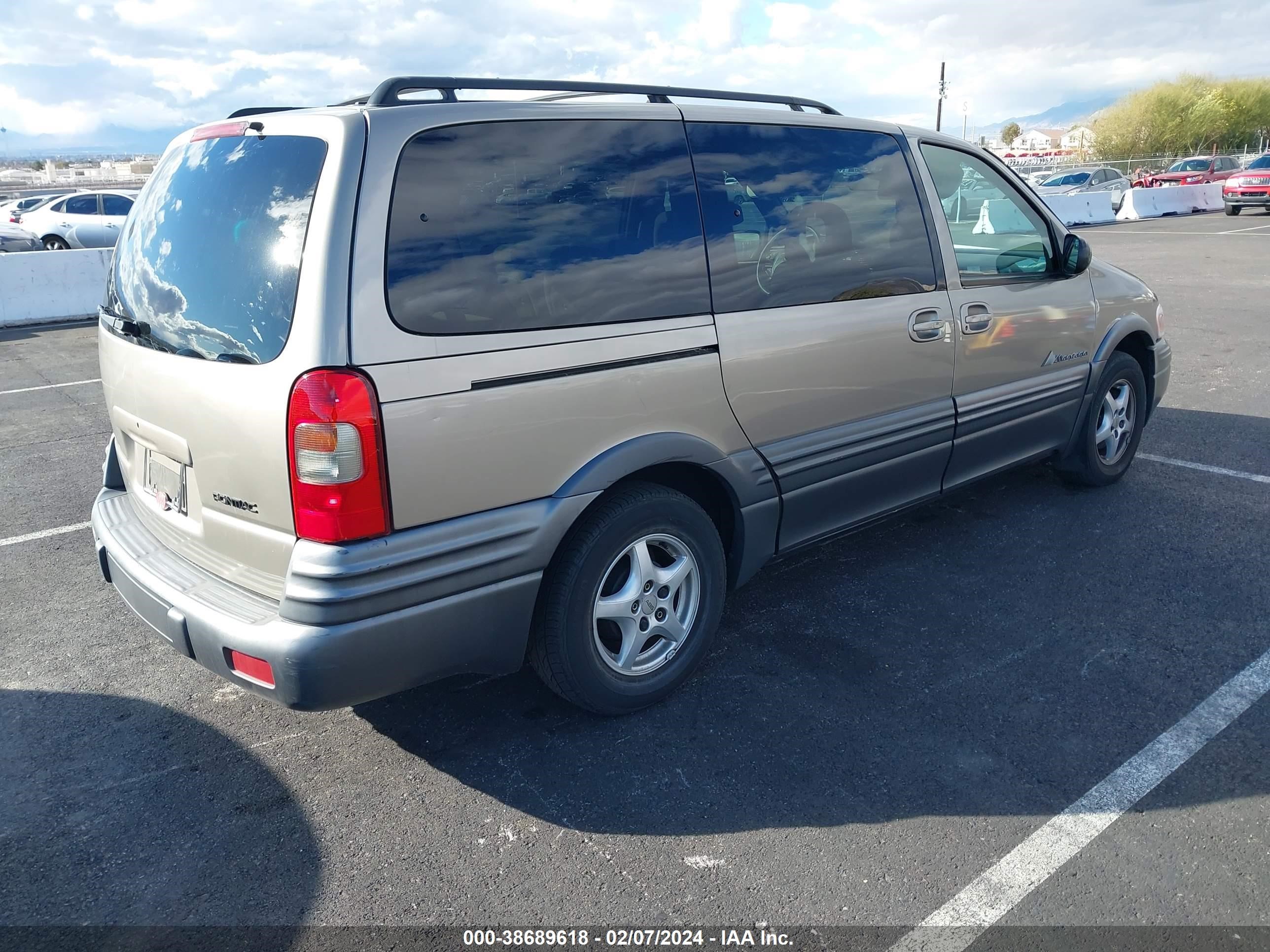 Photo 3 VIN: 1GMDX03E6XD144803 - PONTIAC MONTANA 