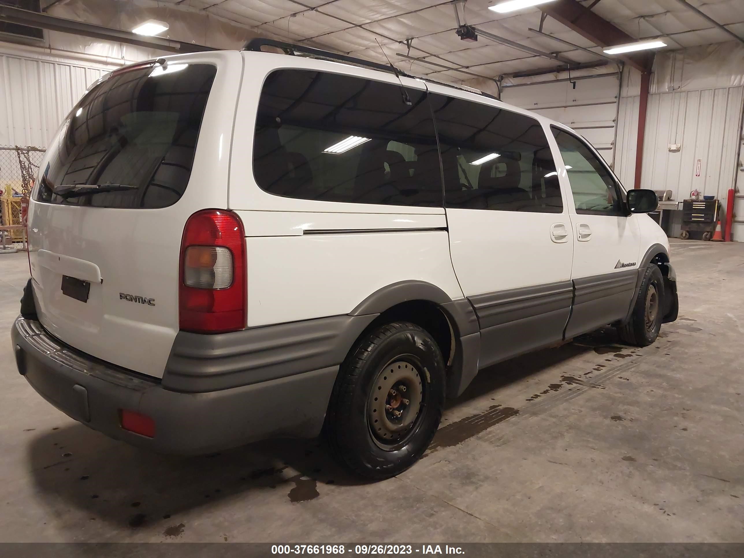 Photo 3 VIN: 1GMDX03E8YD202864 - PONTIAC MONTANA 