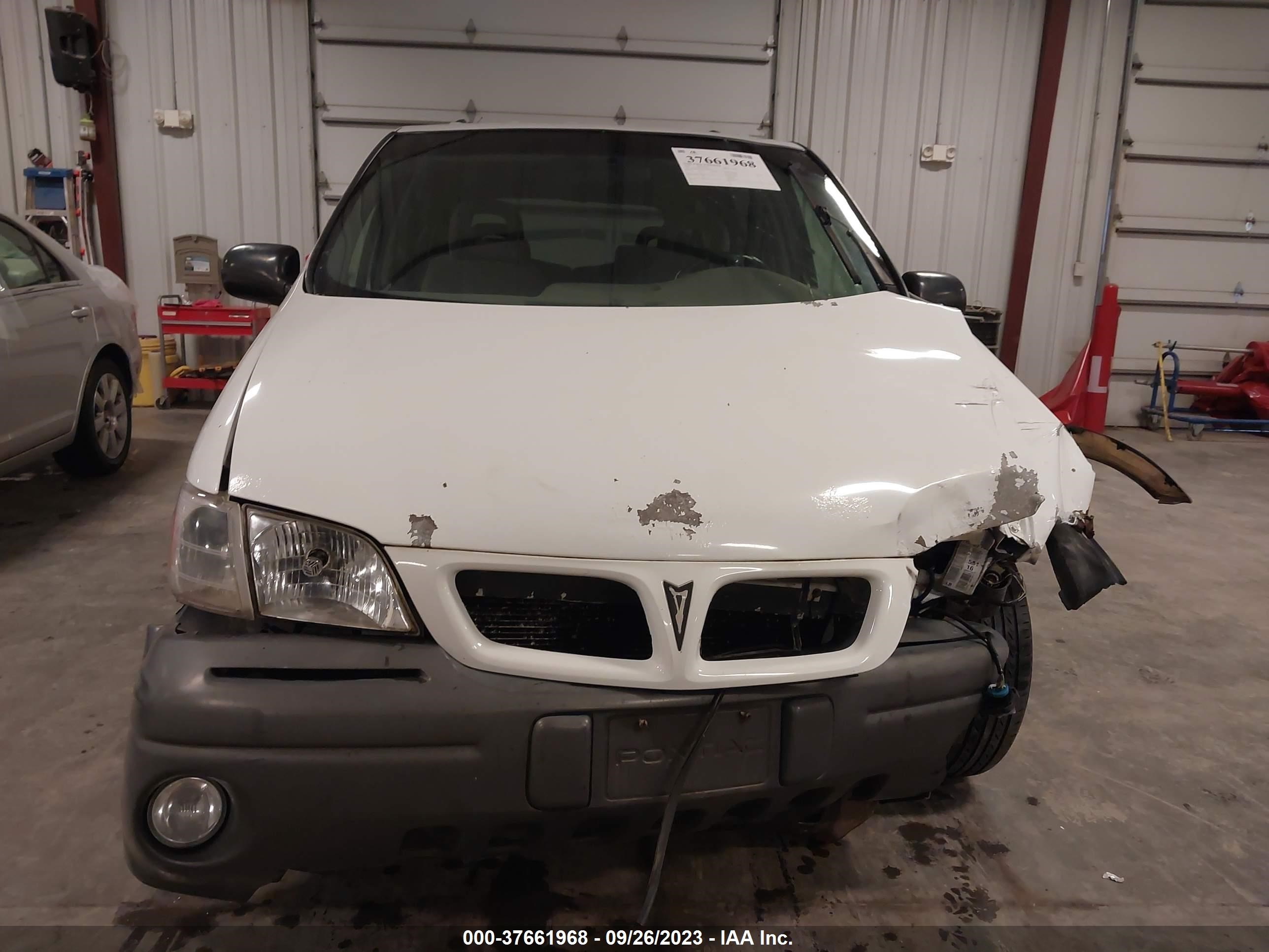 Photo 5 VIN: 1GMDX03E8YD202864 - PONTIAC MONTANA 