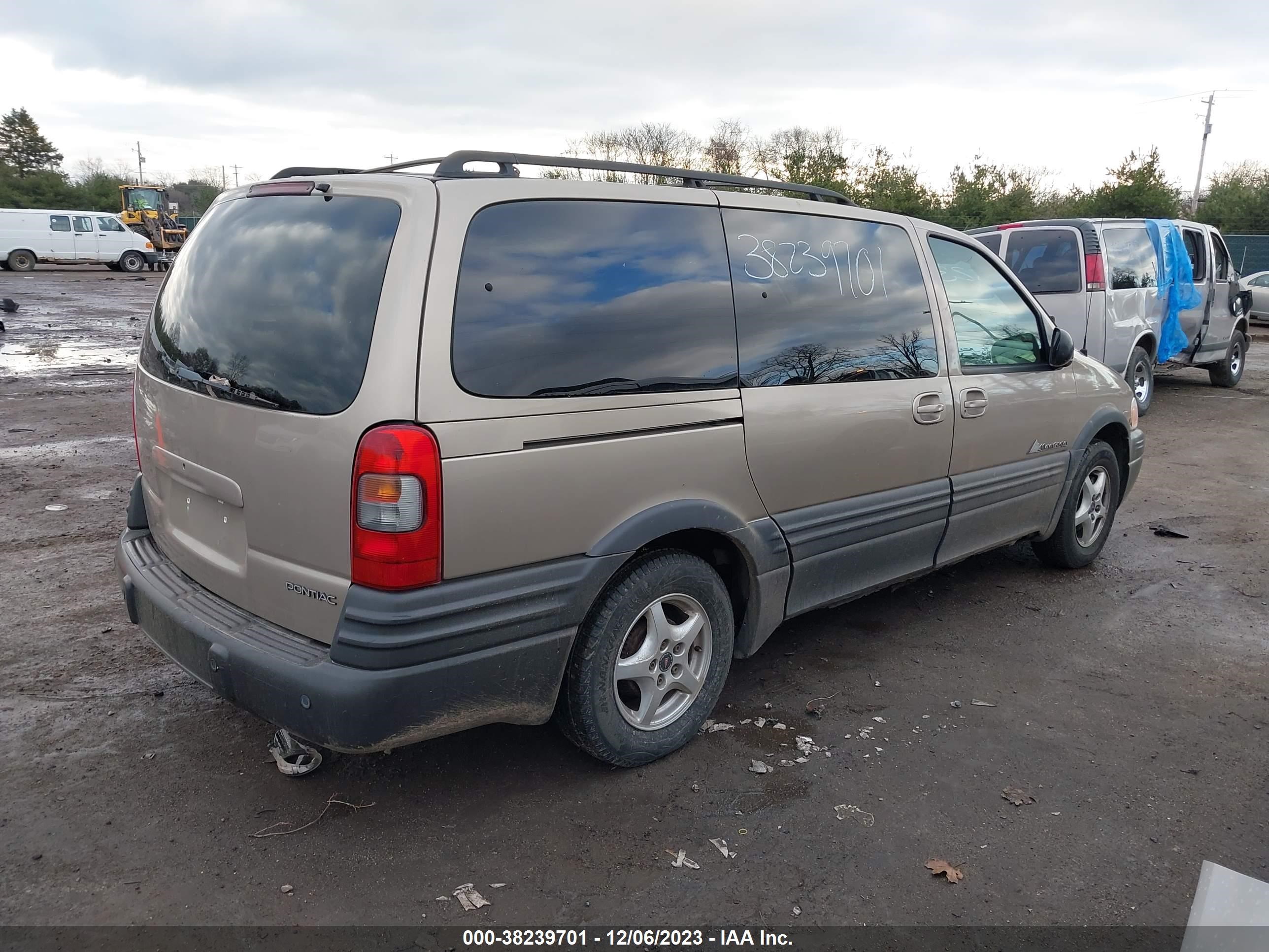 Photo 3 VIN: 1GMDX03E93D115516 - PONTIAC MONTANA 