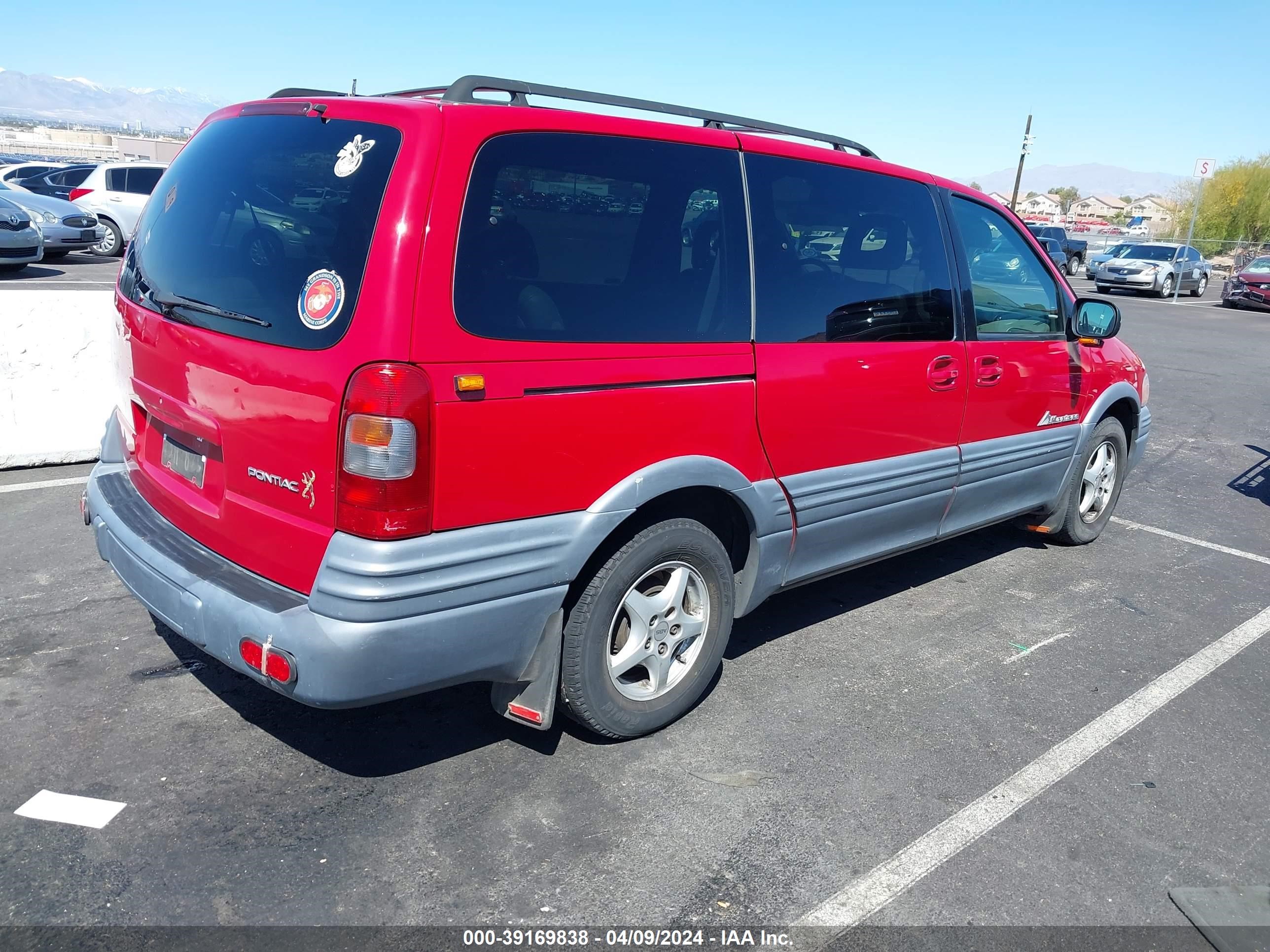 Photo 3 VIN: 1GMDX03E9XD137005 - PONTIAC MONTANA 