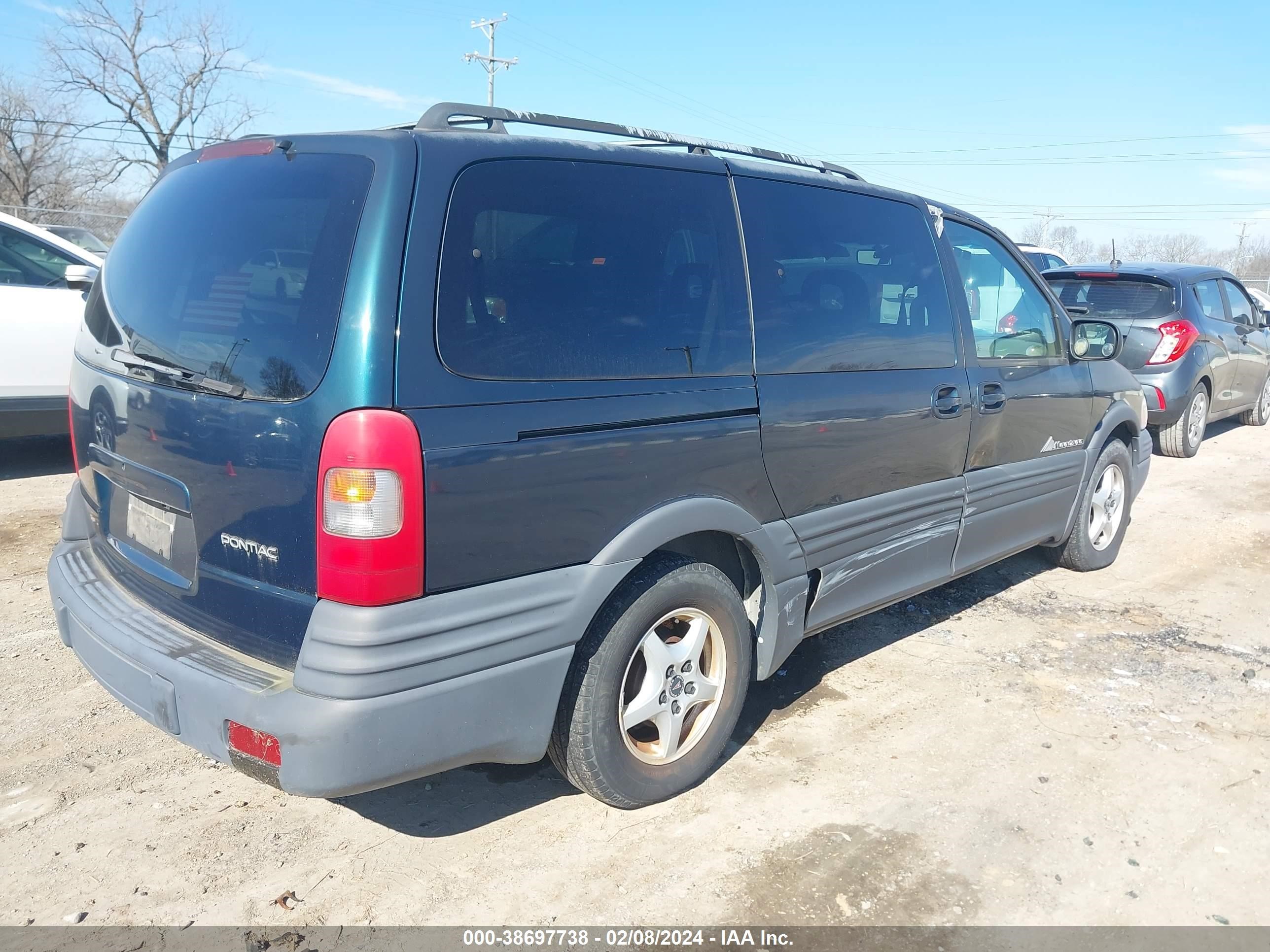 Photo 3 VIN: 1GMDX03E9YD225232 - PONTIAC MONTANA 