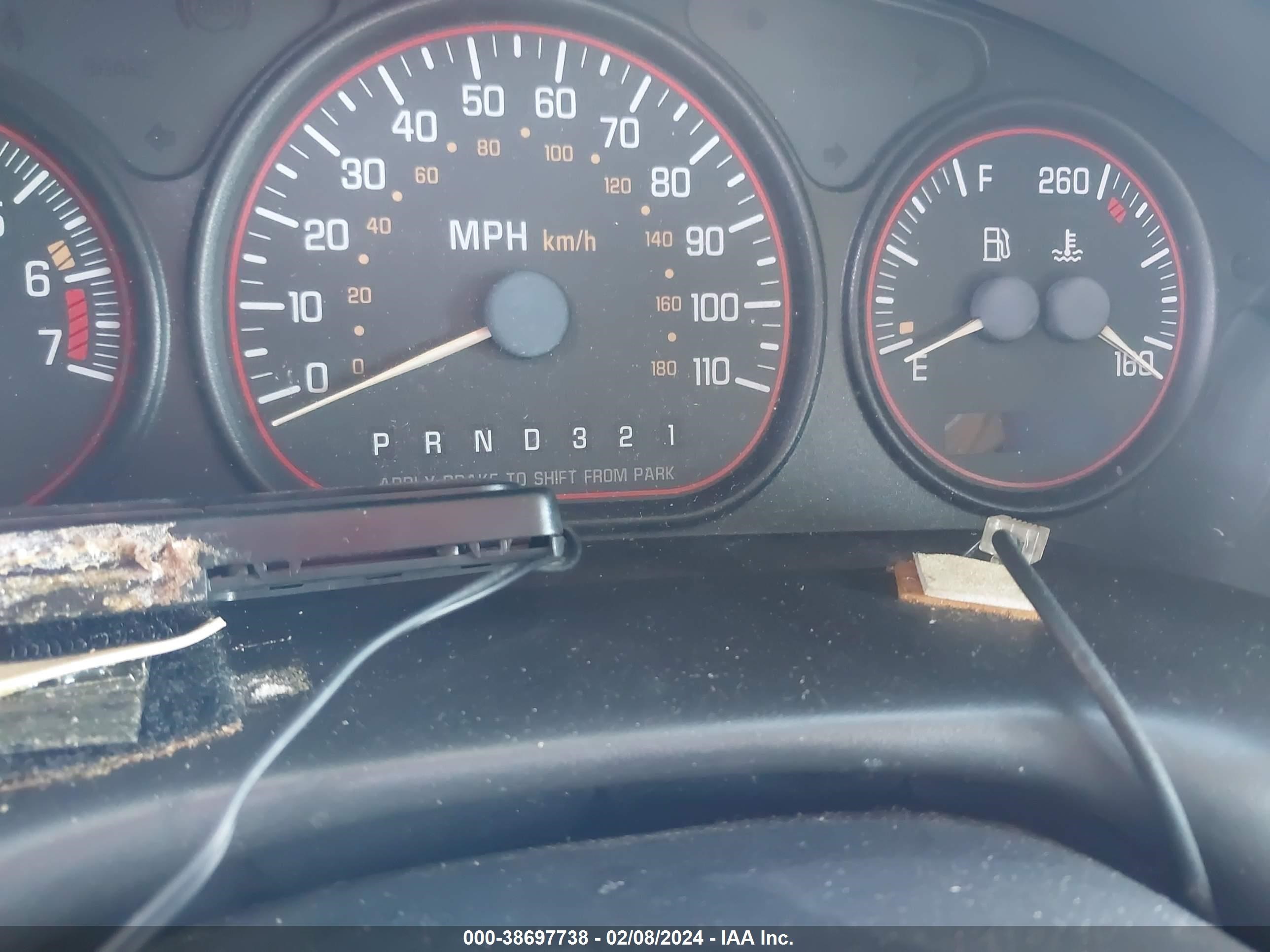 Photo 6 VIN: 1GMDX03E9YD225232 - PONTIAC MONTANA 