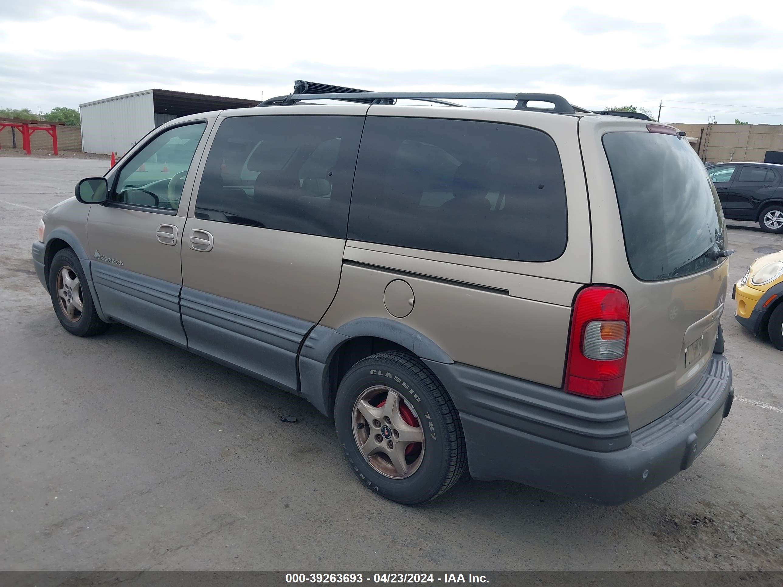 Photo 2 VIN: 1GMDX03EX3D177779 - PONTIAC MONTANA 