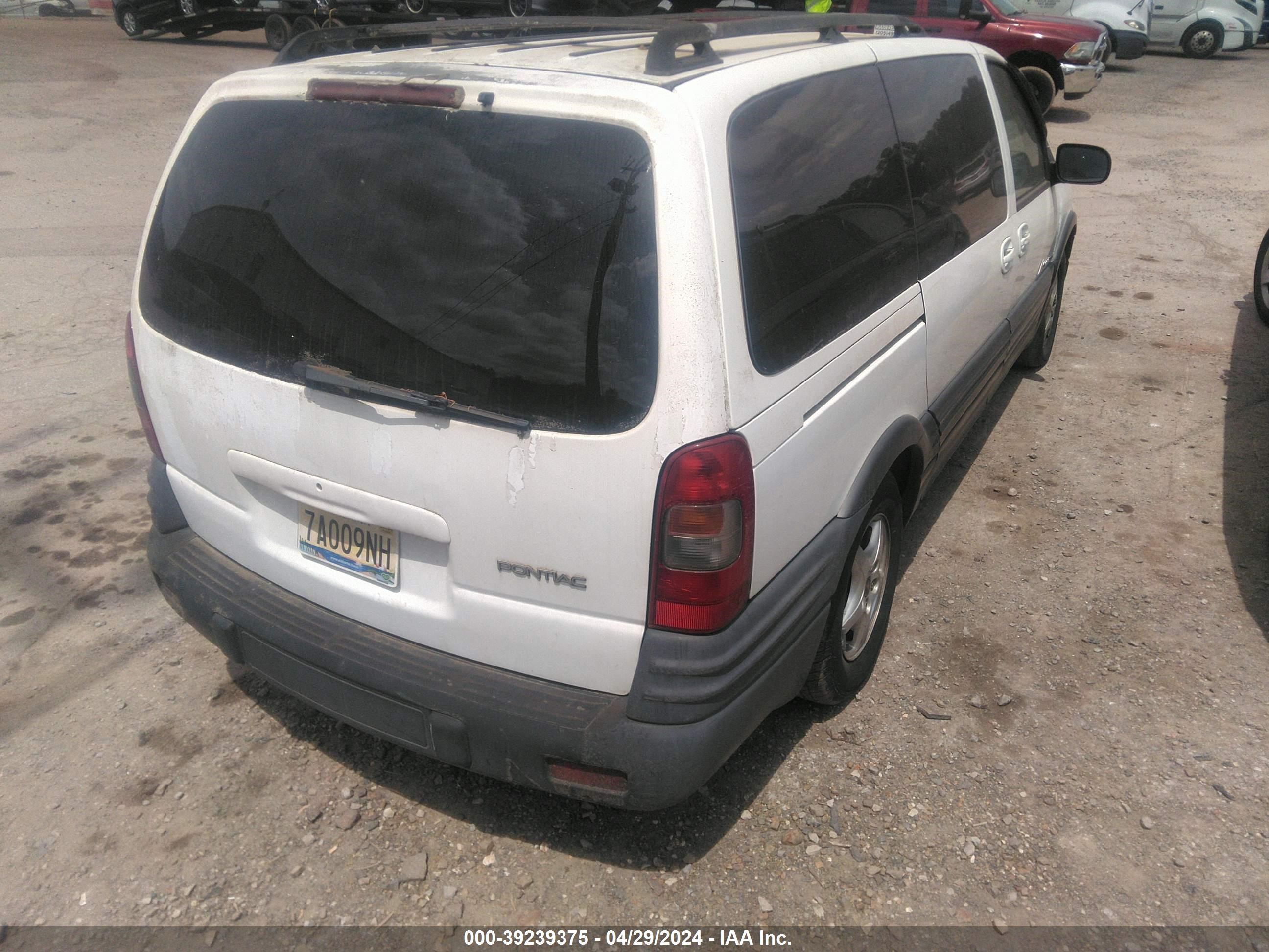 Photo 3 VIN: 1GMDX03EXYD124376 - PONTIAC MONTANA 