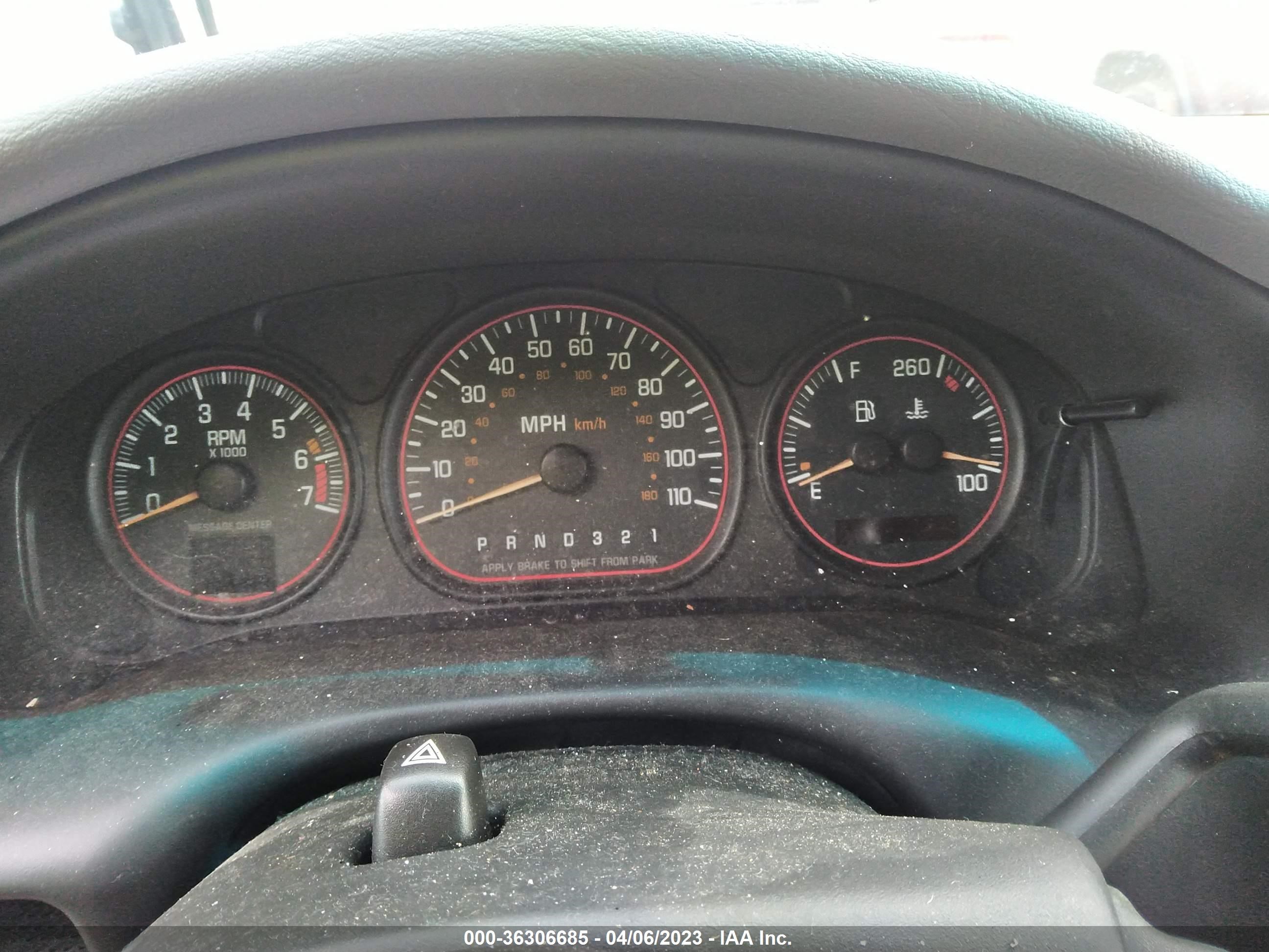 Photo 6 VIN: 1GMDX13E33D131846 - PONTIAC MONTANA 