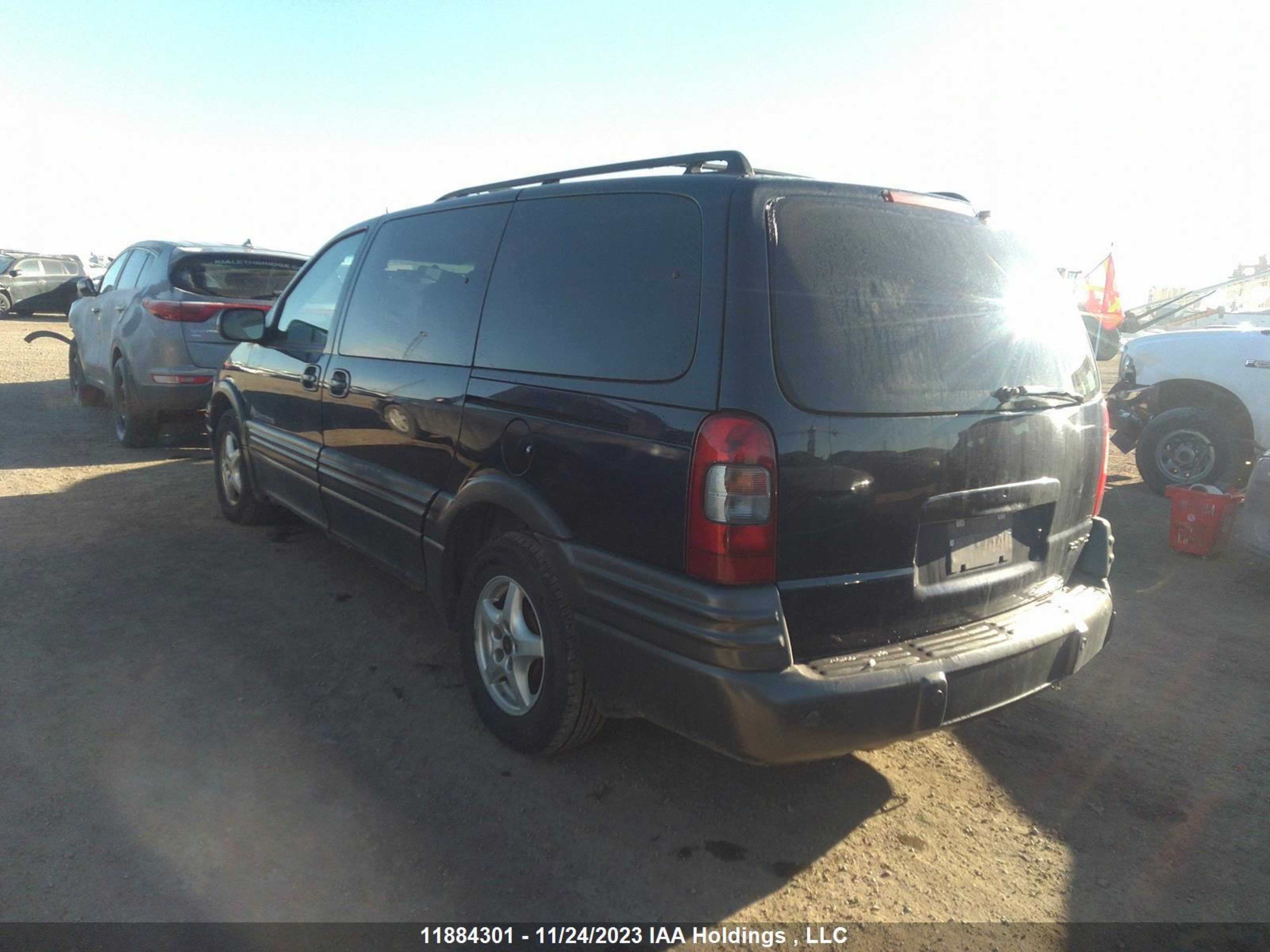 Photo 2 VIN: 1GMDX13E93D274204 - PONTIAC MONTANA 