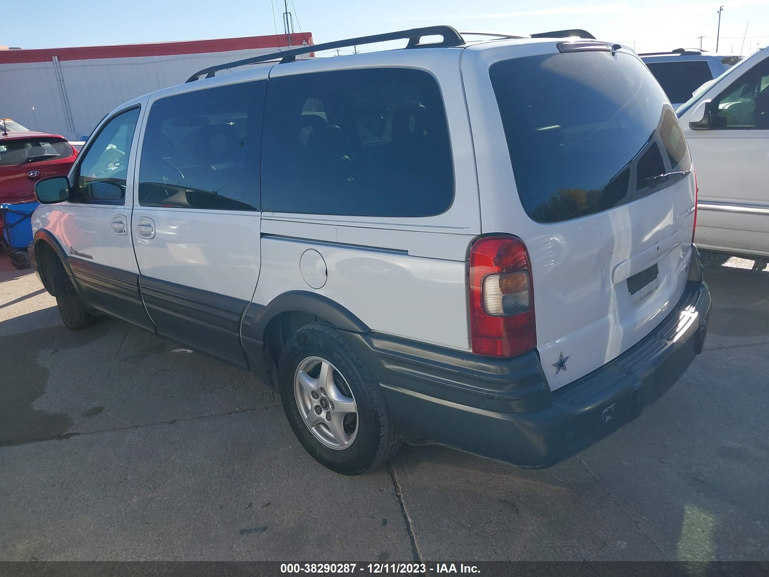 Photo 2 VIN: 1GMDX13EX2D150778 - PONTIAC MONTANA 