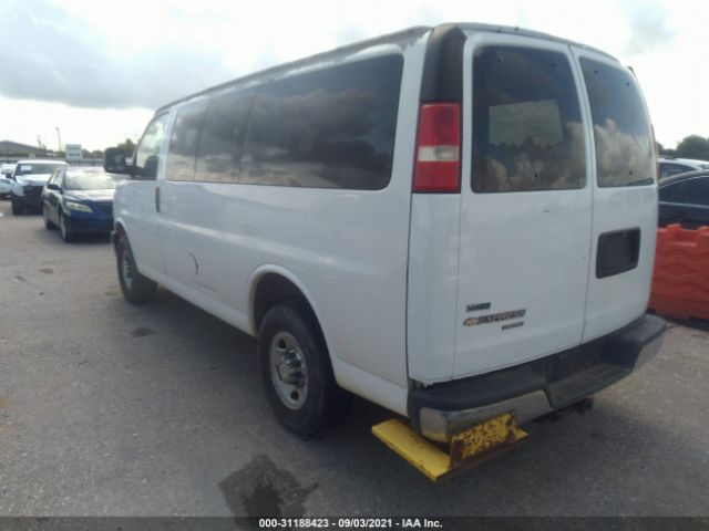 Photo 2 VIN: 1GN2GYDG2A1112604 - CHEVROLET EXPRESS PASSENGER 