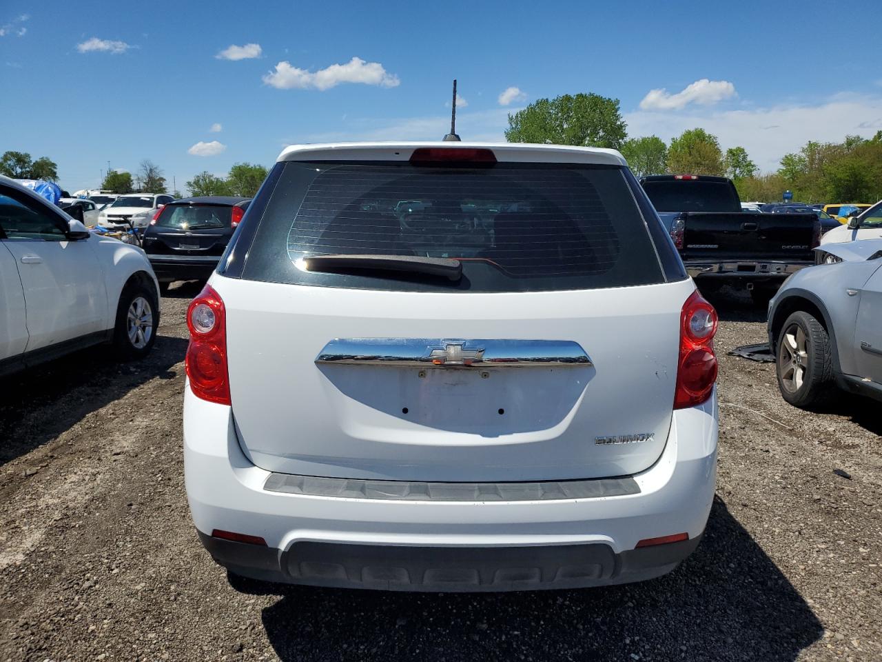 Photo 5 VIN: 1GNALAEK1FZ103824 - CHEVROLET EQUINOX 