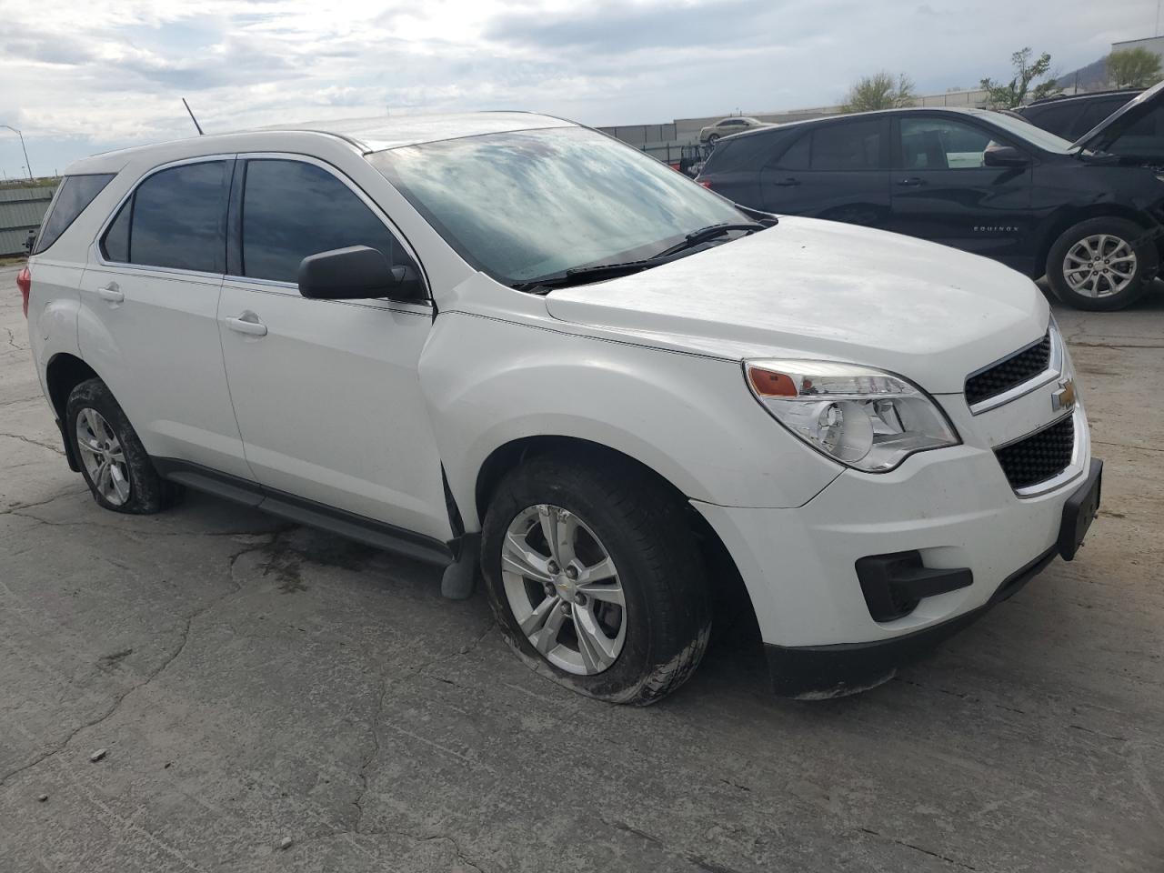 Photo 3 VIN: 1GNALAEK7EZ136258 - CHEVROLET EQUINOX 