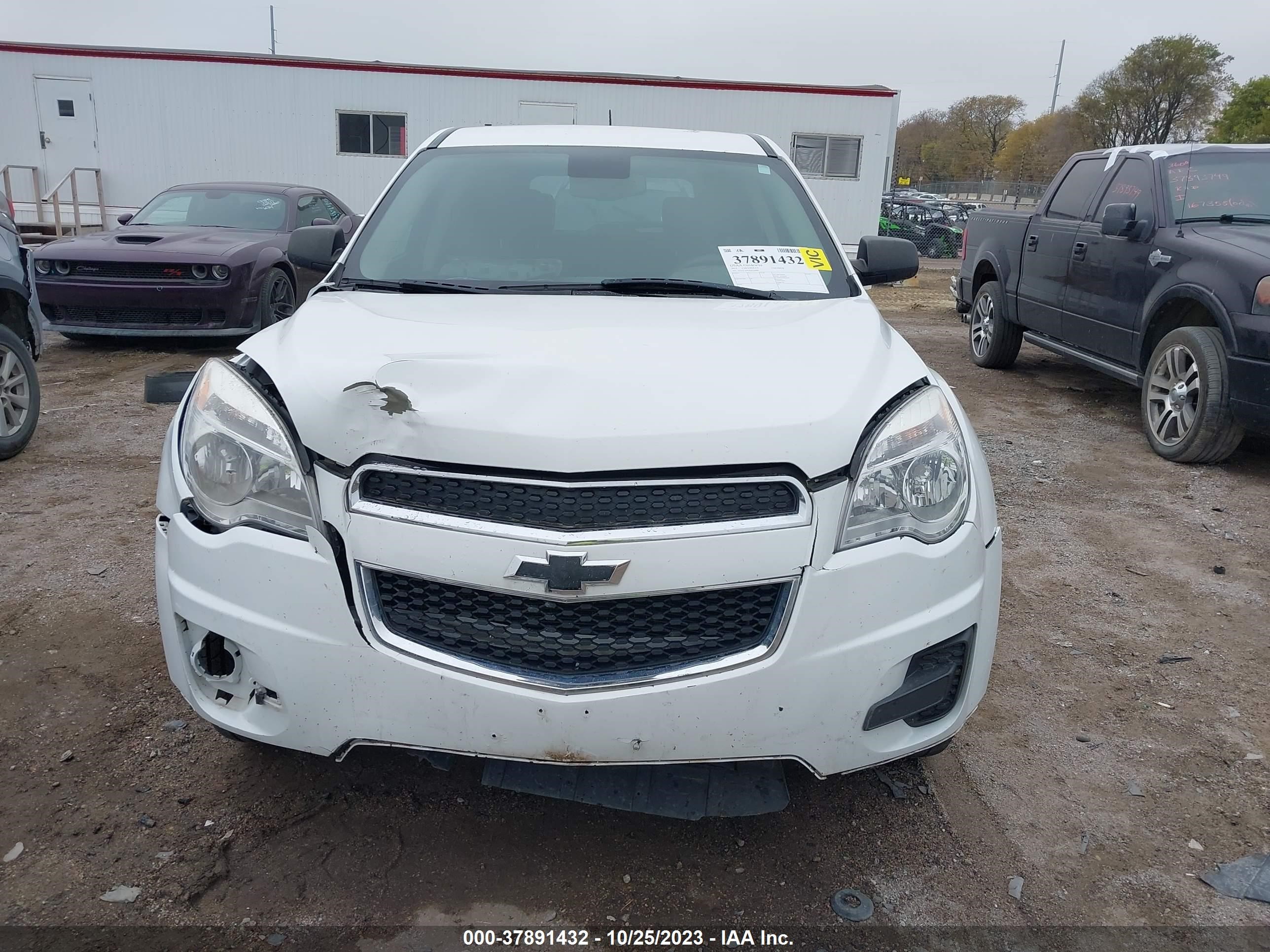 Photo 12 VIN: 1GNALAEK9EZ138089 - CHEVROLET EQUINOX 