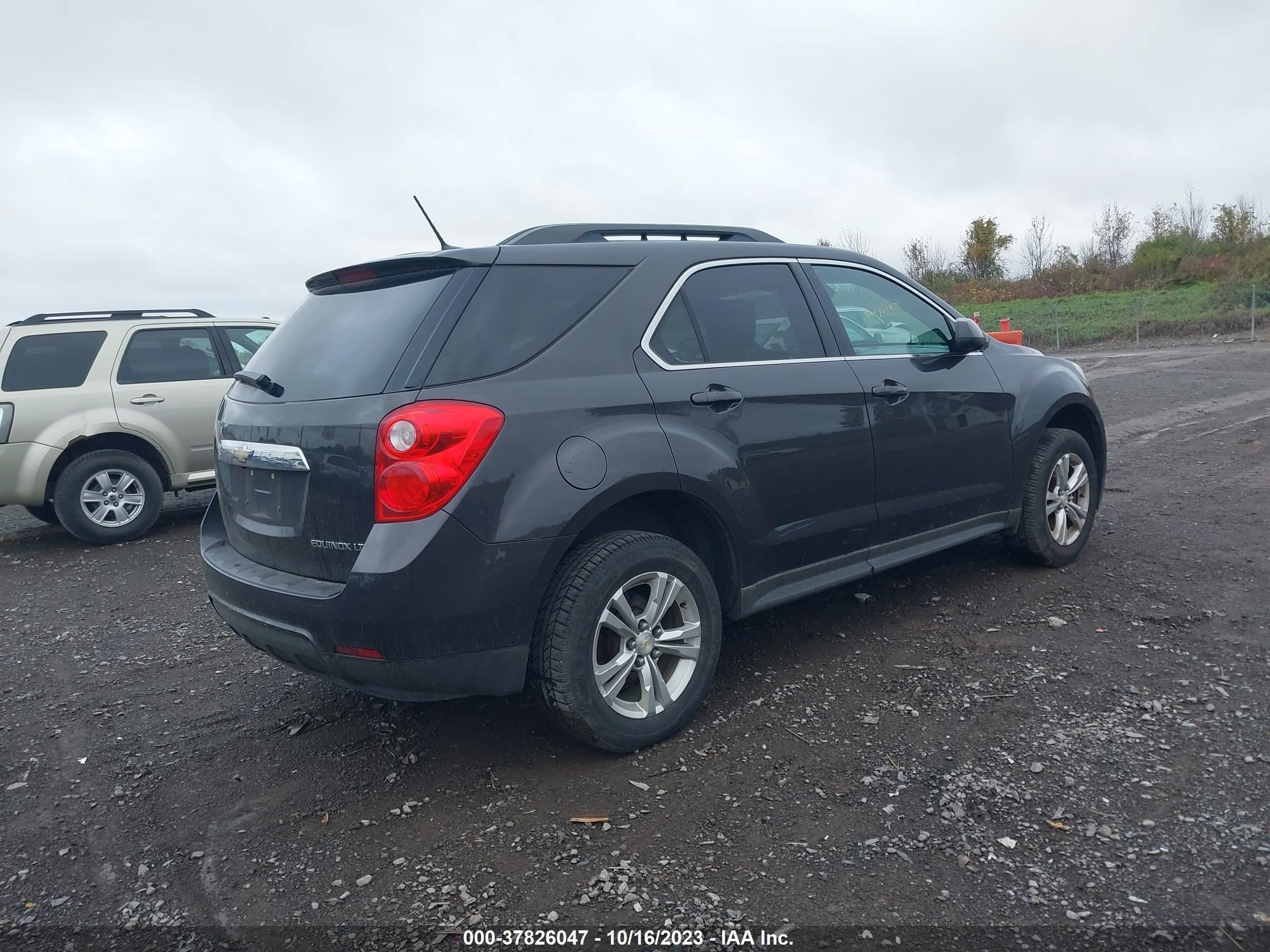 Photo 3 VIN: 1GNALBEK0EZ137547 - CHEVROLET EQUINOX 