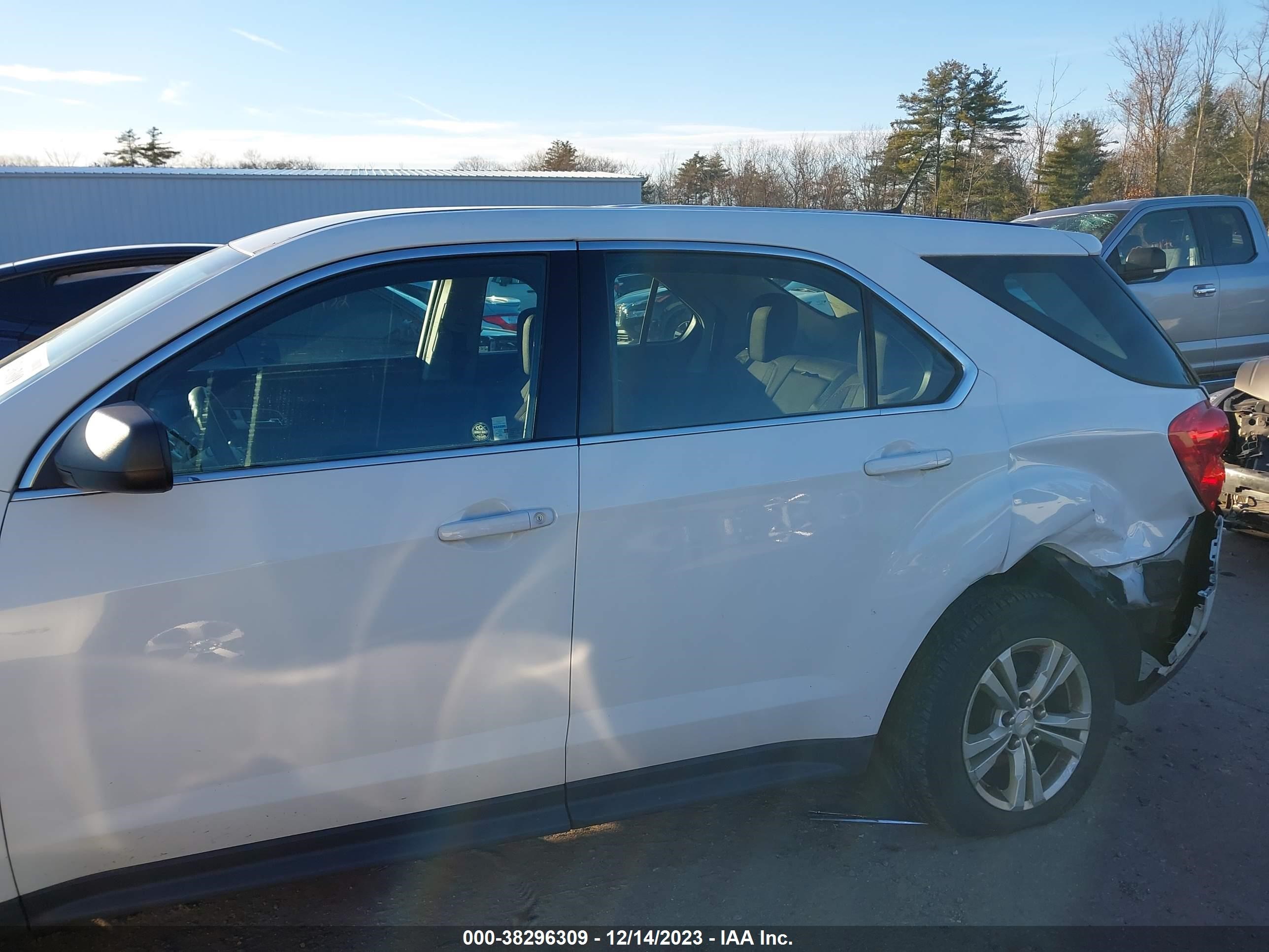 Photo 11 VIN: 1GNALBEK3DZ132017 - CHEVROLET EQUINOX 