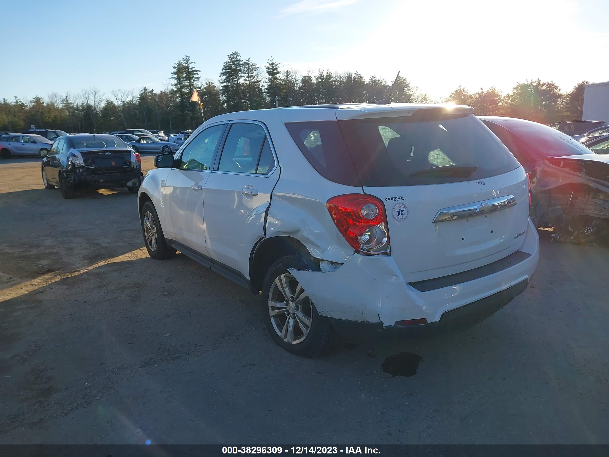 Photo 2 VIN: 1GNALBEK3DZ132017 - CHEVROLET EQUINOX 