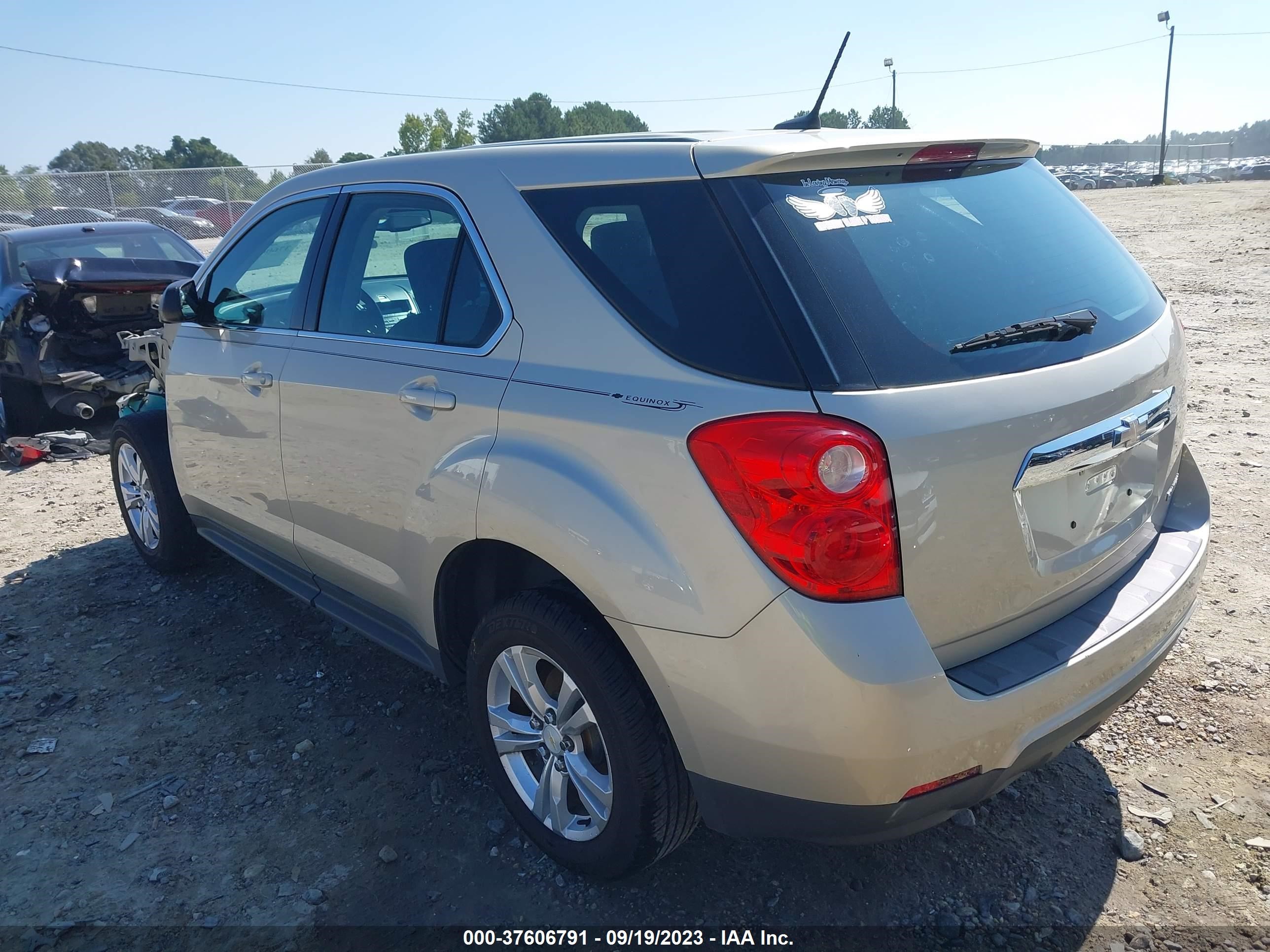 Photo 2 VIN: 1GNALBEK6DZ127409 - CHEVROLET EQUINOX 