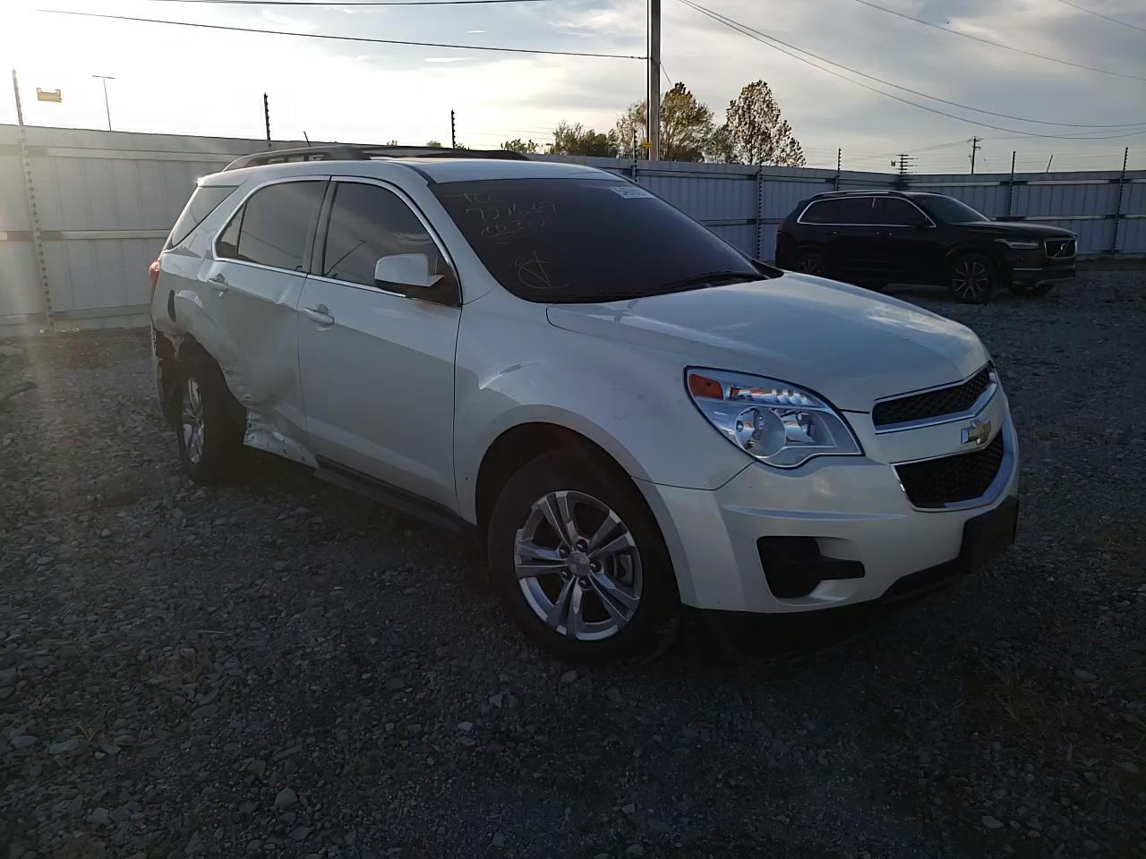 Photo 10 VIN: 1GNALBEK6EZ125158 - CHEVROLET EQUINOX 