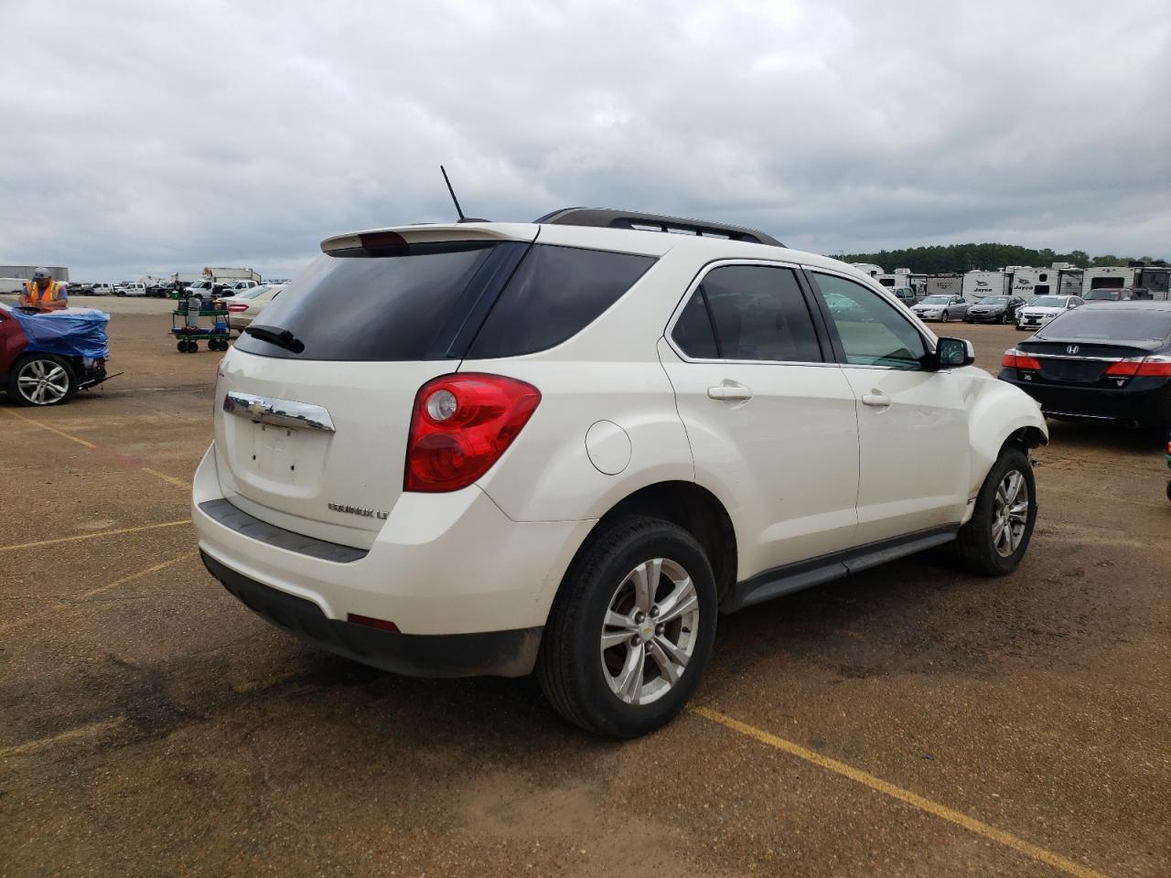 Photo 2 VIN: 1GNALBEK9FZ139475 - CHEVROLET EQUINOX 