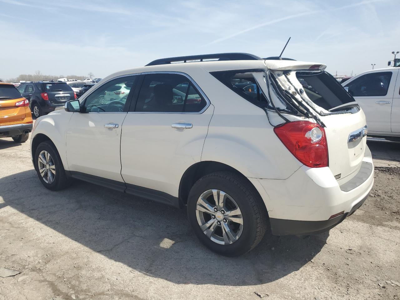 Photo 1 VIN: 1GNALCEK3FZ120930 - CHEVROLET EQUINOX 