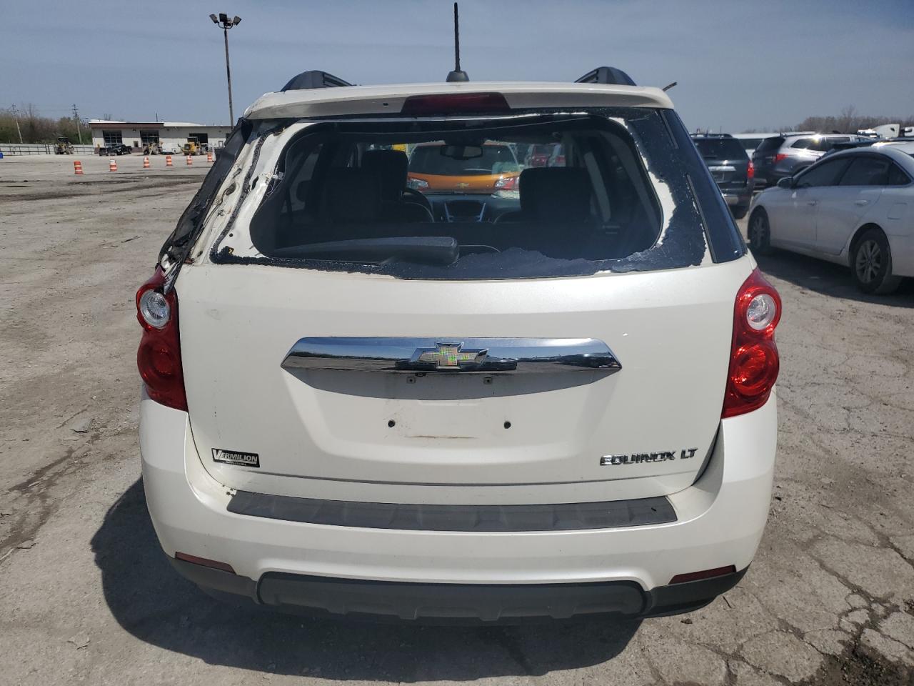 Photo 5 VIN: 1GNALCEK3FZ120930 - CHEVROLET EQUINOX 