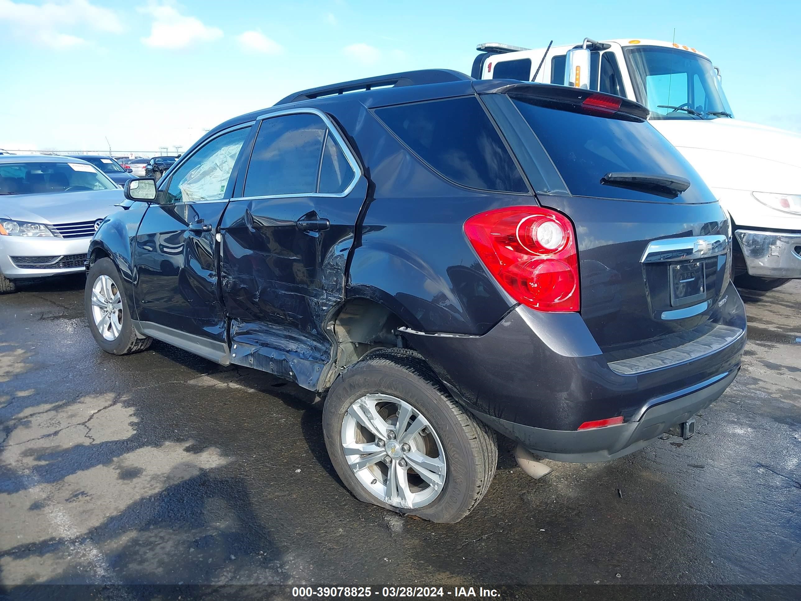 Photo 2 VIN: 1GNALCEK6EZ114330 - CHEVROLET EQUINOX 