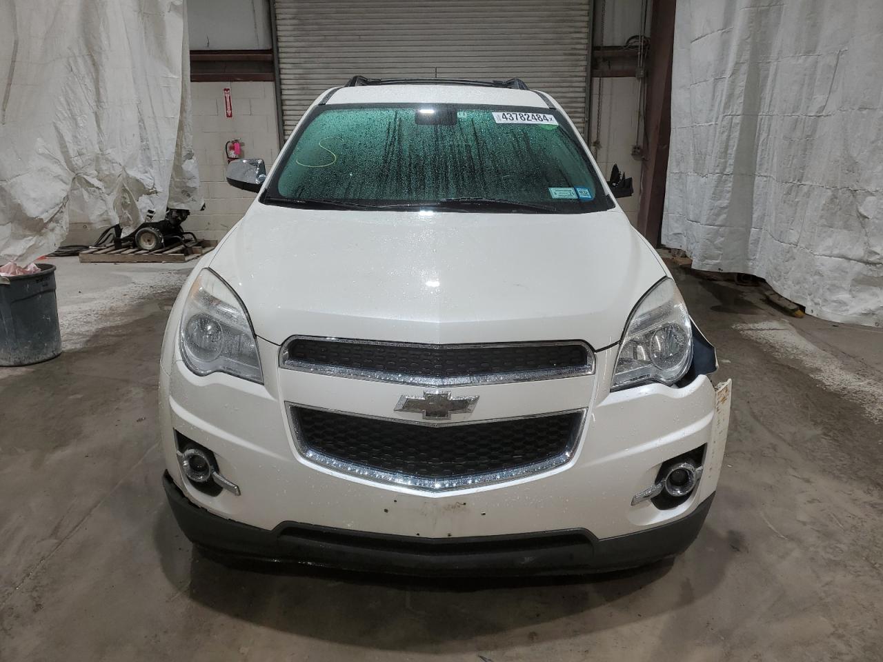 Photo 4 VIN: 1GNALCEK8FZ114752 - CHEVROLET EQUINOX 