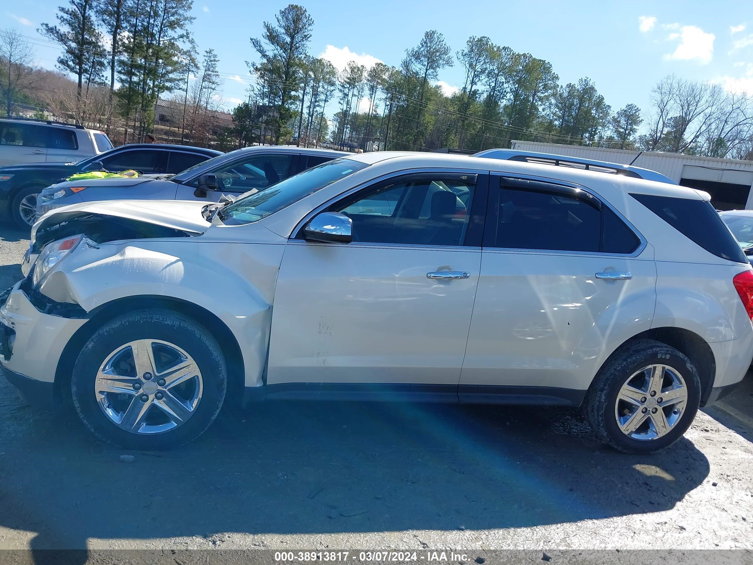 Photo 13 VIN: 1GNALDEK1FZ119152 - CHEVROLET EQUINOX 