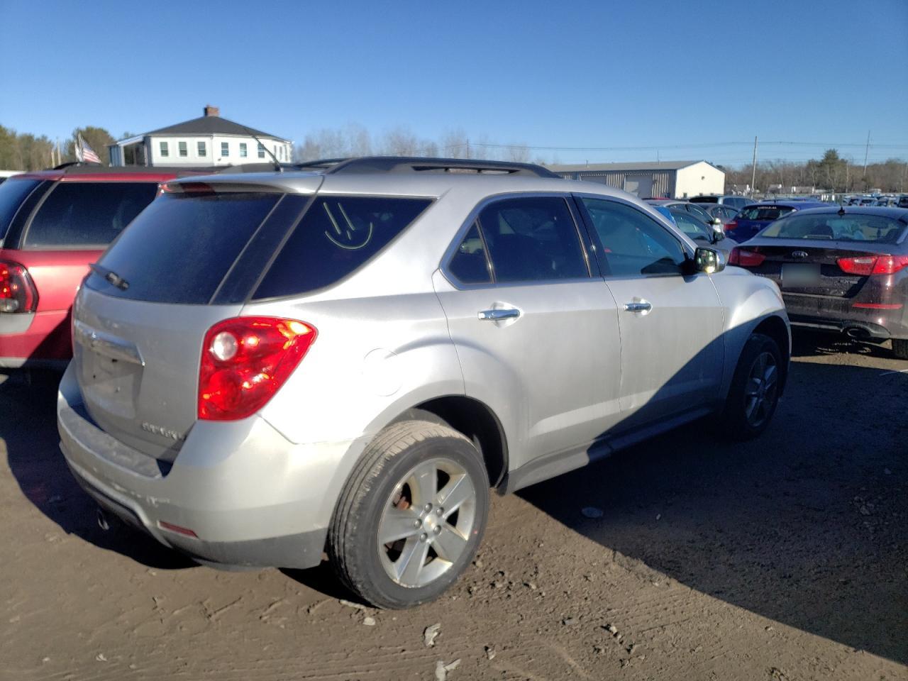 Photo 2 VIN: 1GNALDEK5DZ127803 - CHEVROLET EQUINOX 