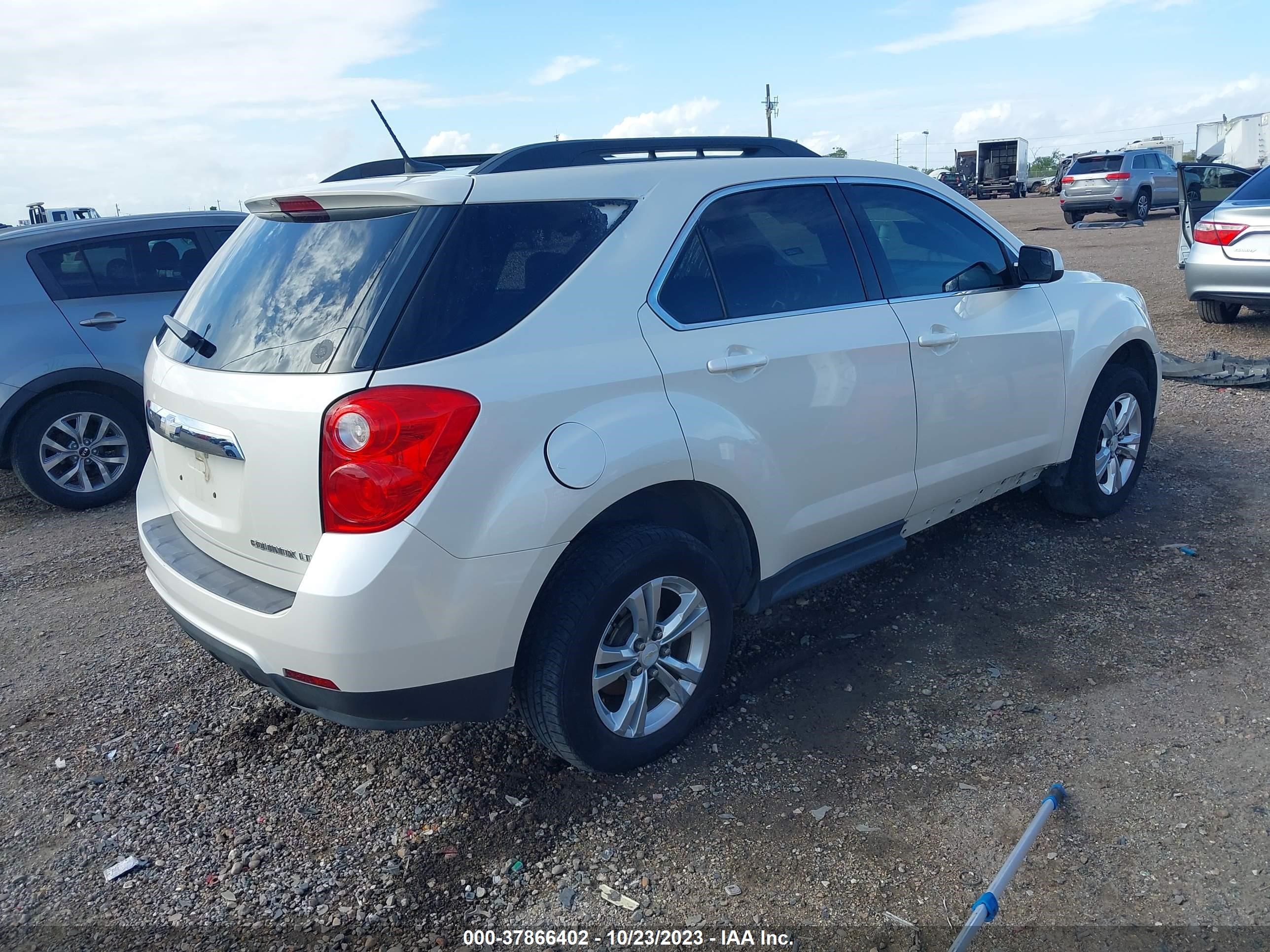 Photo 3 VIN: 1GNALDEK7DZ132288 - CHEVROLET EQUINOX 