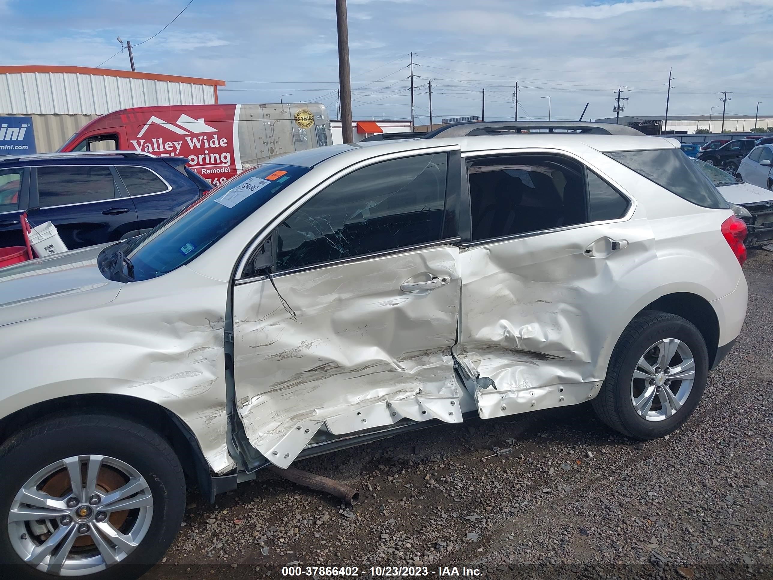 Photo 5 VIN: 1GNALDEK7DZ132288 - CHEVROLET EQUINOX 