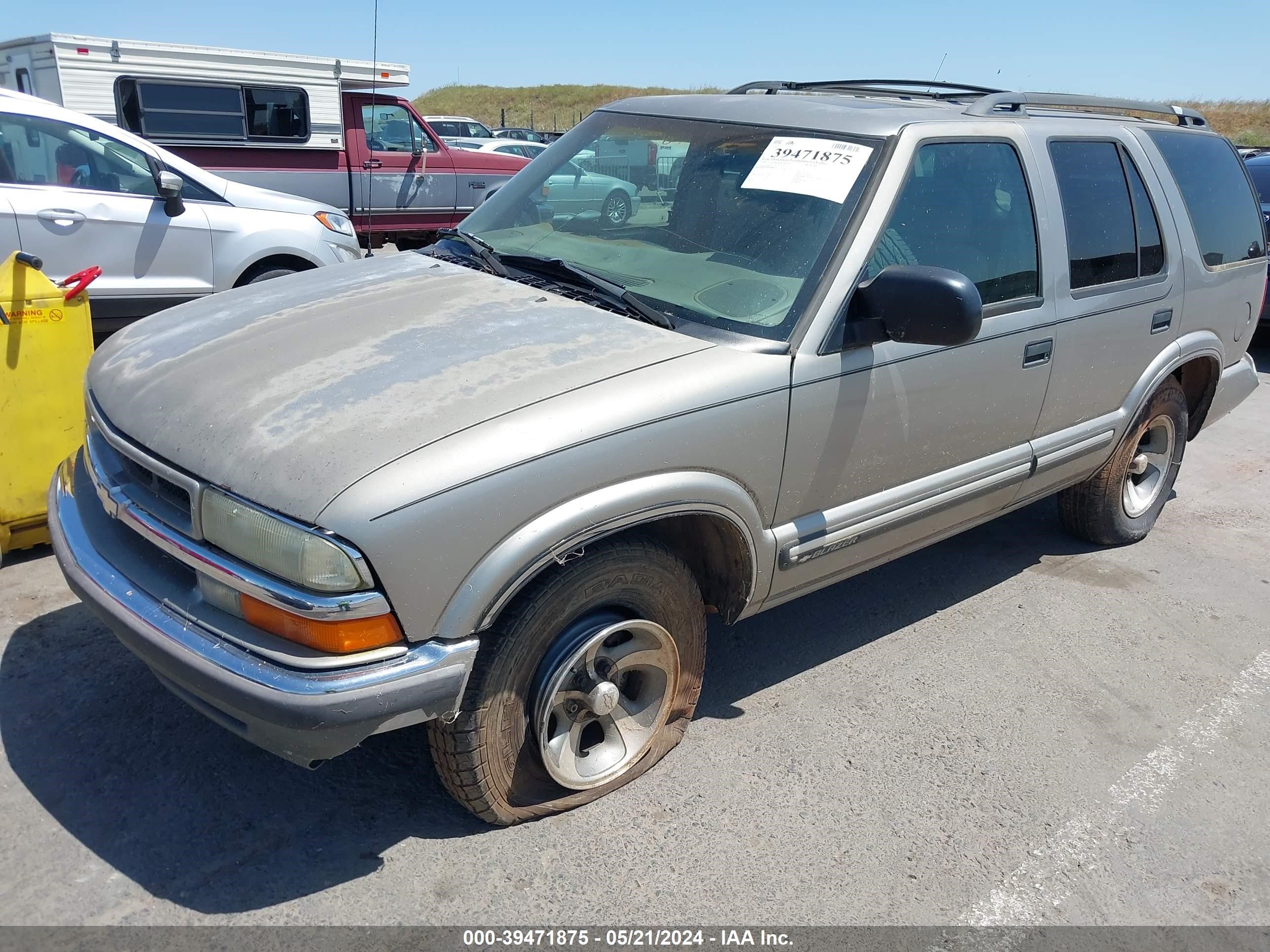 Photo 5 VIN: 1GNCS13W112135305 - CHEVROLET BLAZER 