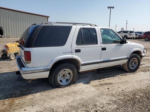 Photo 2 VIN: 1GNCS13W1T2291802 - CHEVROLET BLAZER 