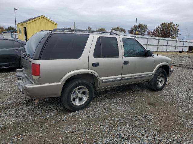 Photo 2 VIN: 1GNCS13W2Y2397280 - CHEVROLET BLAZER 