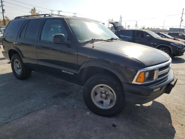 Photo 3 VIN: 1GNCS13W3T2201288 - CHEVROLET BLAZER 