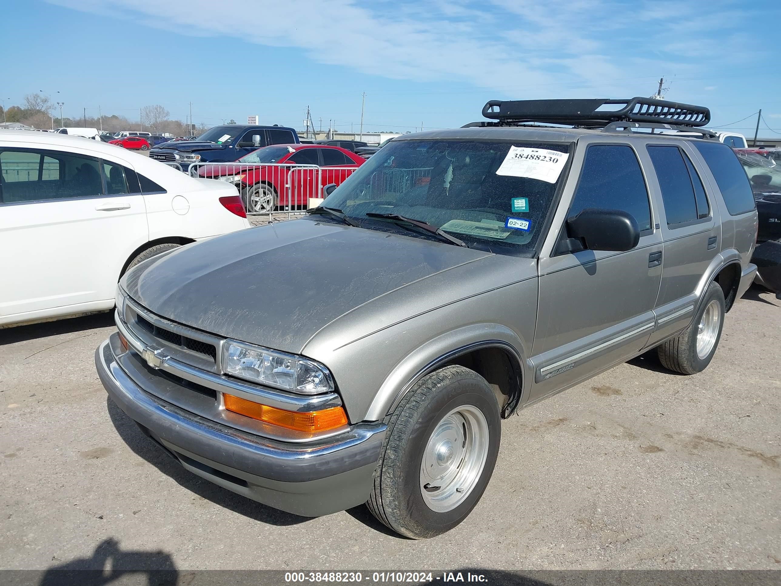 Photo 1 VIN: 1GNCS13W41K203578 - CHEVROLET BLAZER 