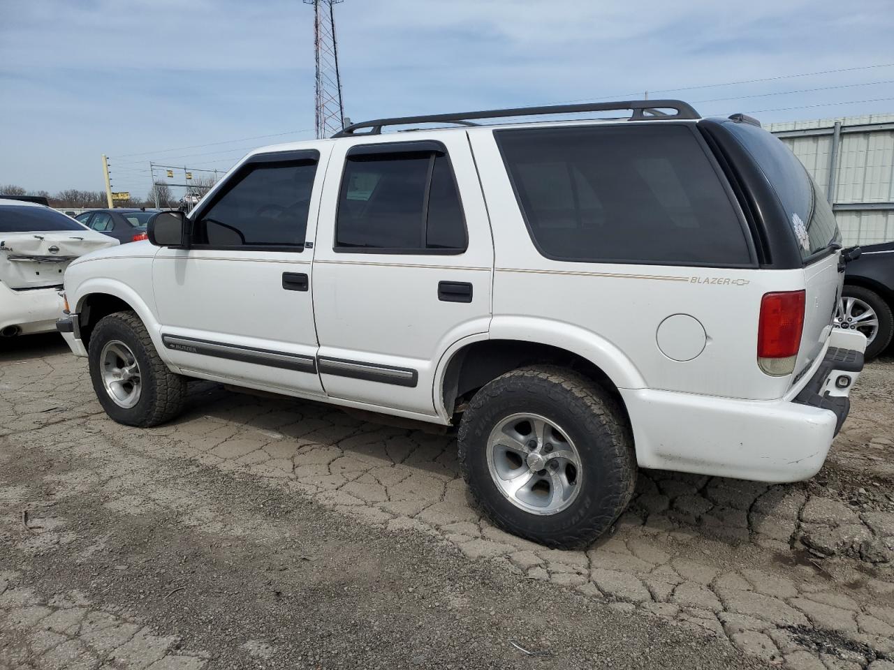 Photo 1 VIN: 1GNCS13W41K254126 - CHEVROLET BLAZER 