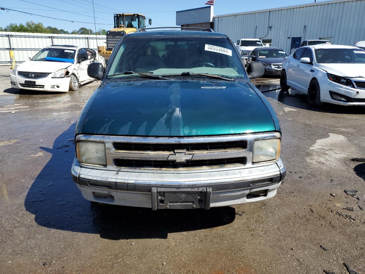 Photo 4 VIN: 1GNCS13W4V2120559 - CHEVROLET BLAZER 