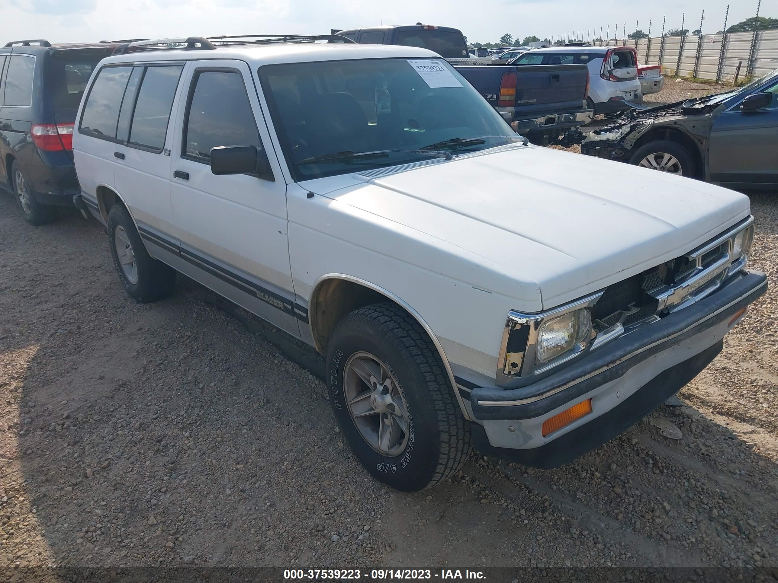 Photo 0 VIN: 1GNCS13W5R2149798 - CHEVROLET BLAZER 