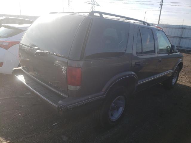 Photo 2 VIN: 1GNCS13W5V2224381 - CHEVROLET BLAZER 