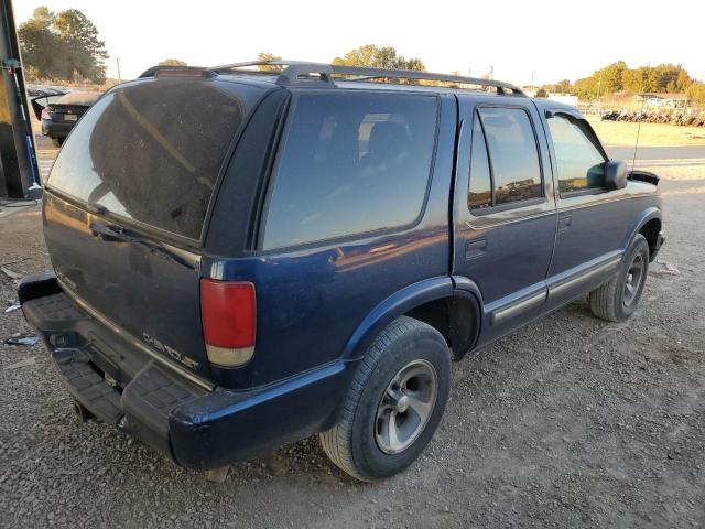 Photo 2 VIN: 1GNCS13W5YK290238 - CHEVROLET BLAZER 